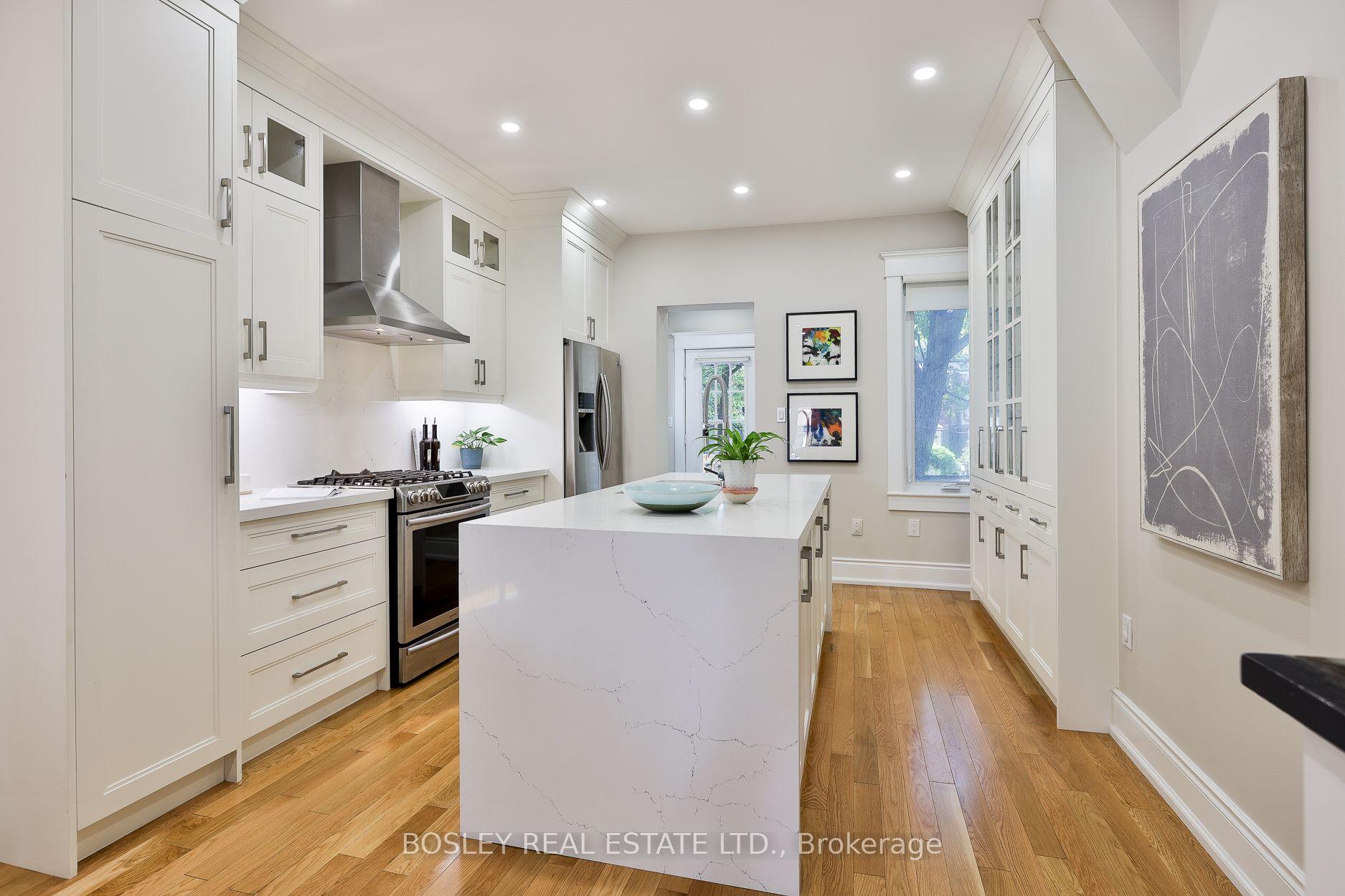Photo 10 of 27 Mountnoel Avenue, Toronto, Greenwood-Coxwell — HOMEH