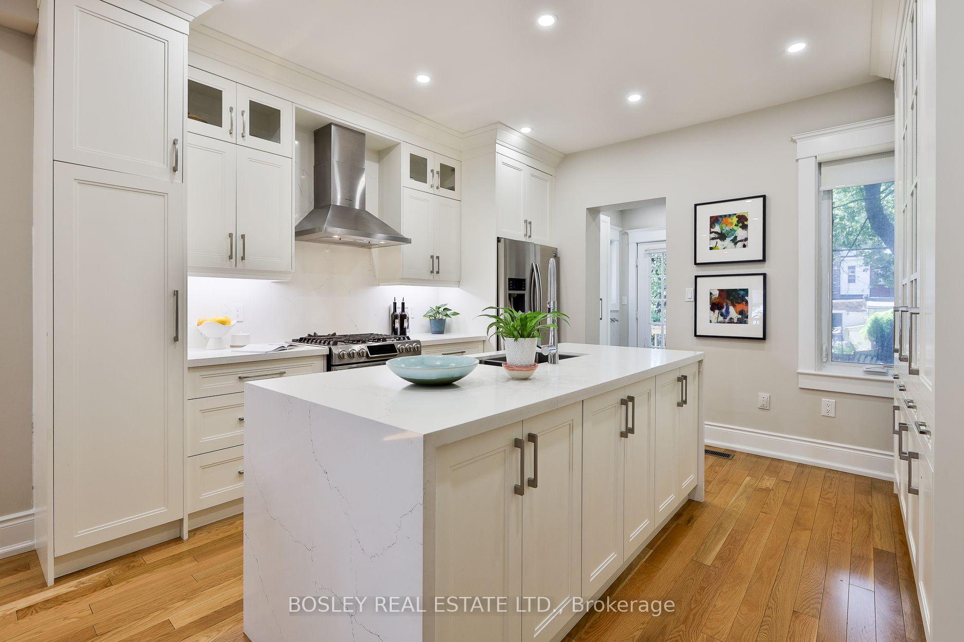 Photo 11 of 27 Mountnoel Avenue, Toronto, Greenwood-Coxwell — HOMEH