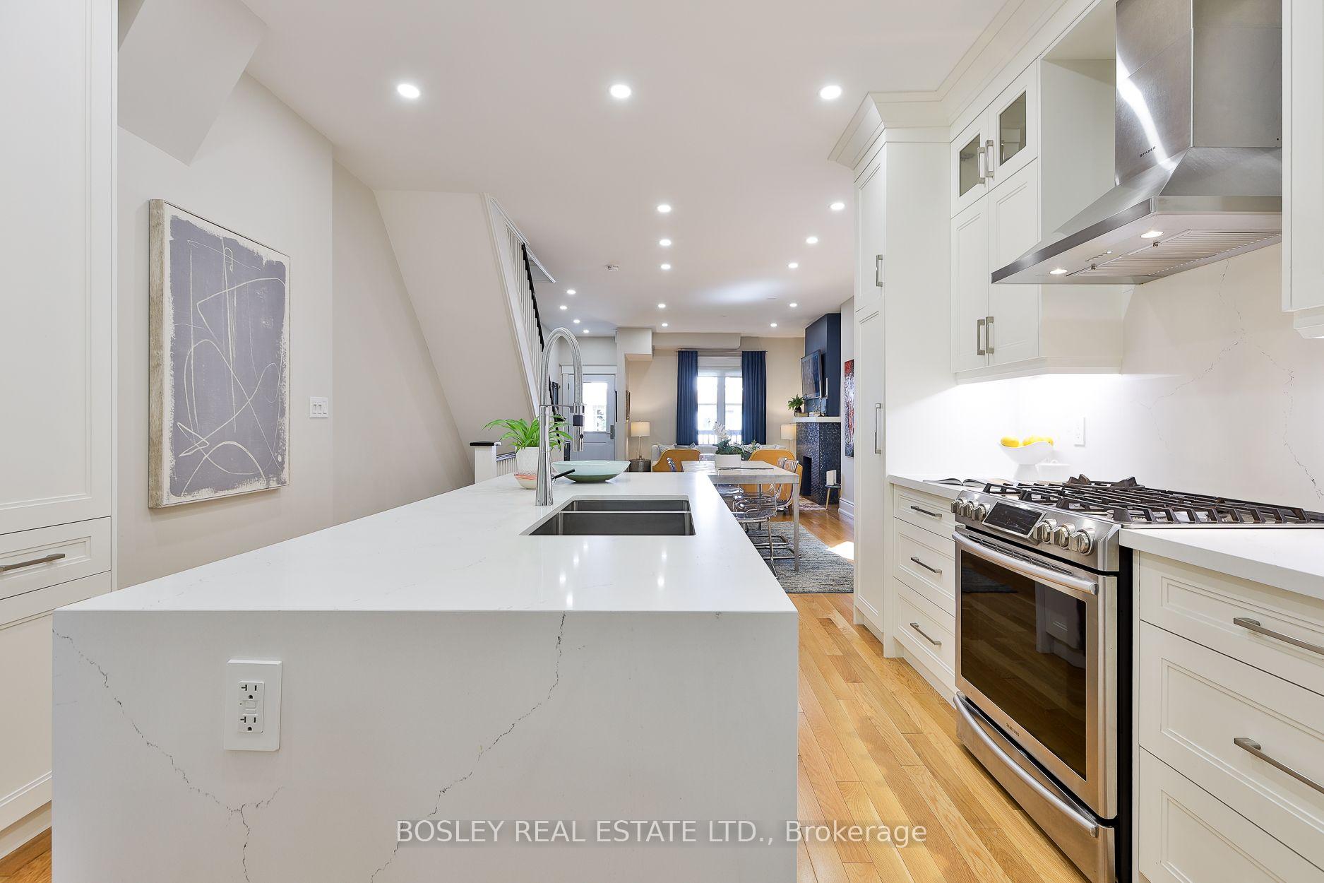 Photo 14 of 27 Mountnoel Avenue, Toronto, Greenwood-Coxwell — HOMEH