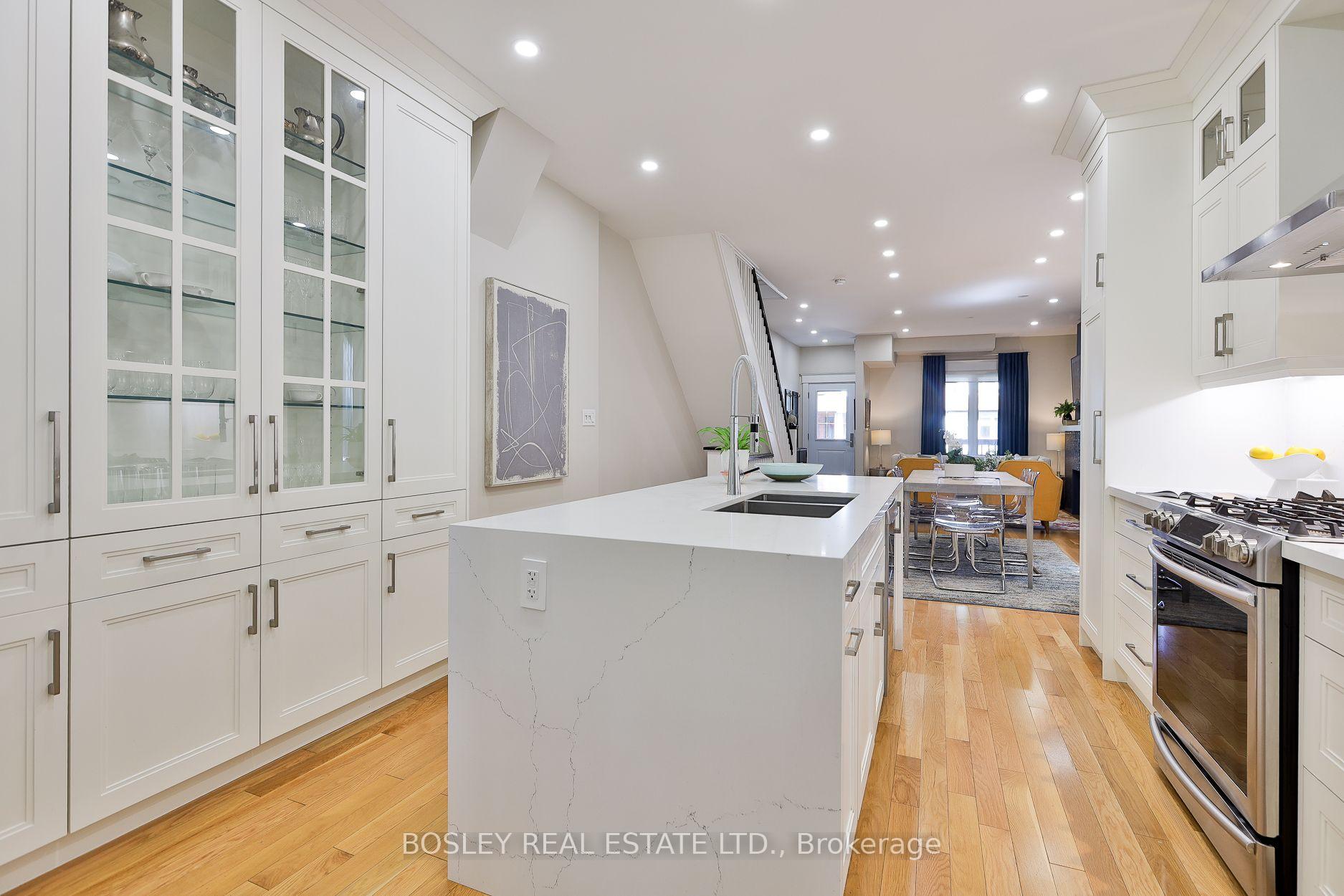 Photo 15 of 27 Mountnoel Avenue, Toronto, Greenwood-Coxwell — HOMEH