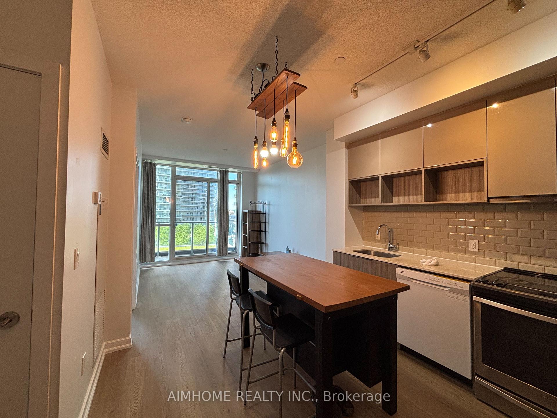 Photo 4 of Unit 603, 52 Forest Manor Road, North York, Henry Farm — HOMEH