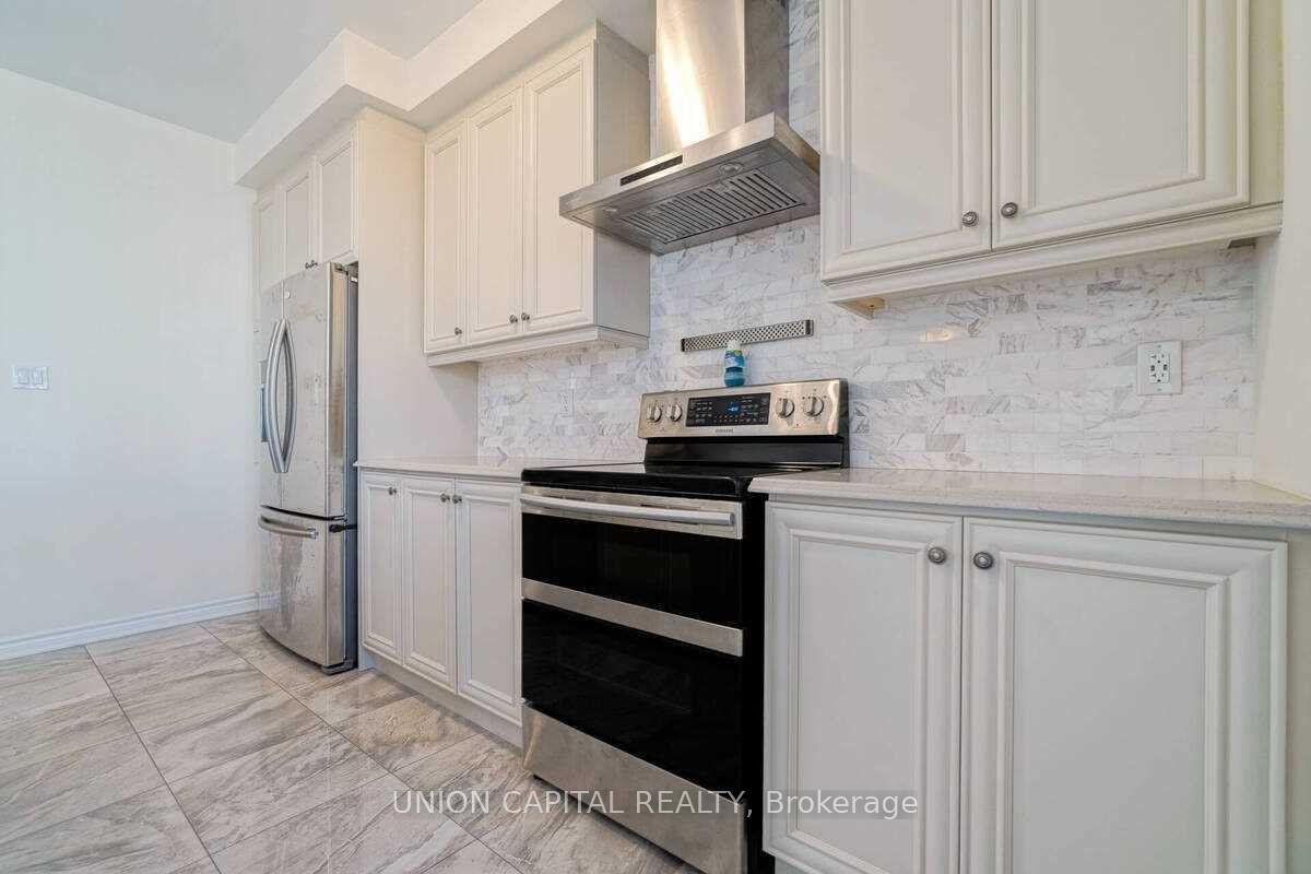 Photo 13 of 90 Cornell Centre Boulevard, Markham, Cornell — HOMEH