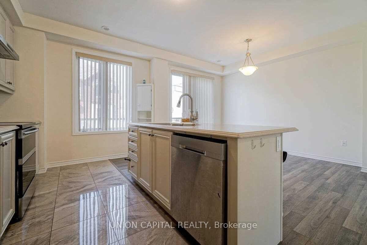 Photo 19 of 90 Cornell Centre Boulevard, Markham, Cornell — HOMEH