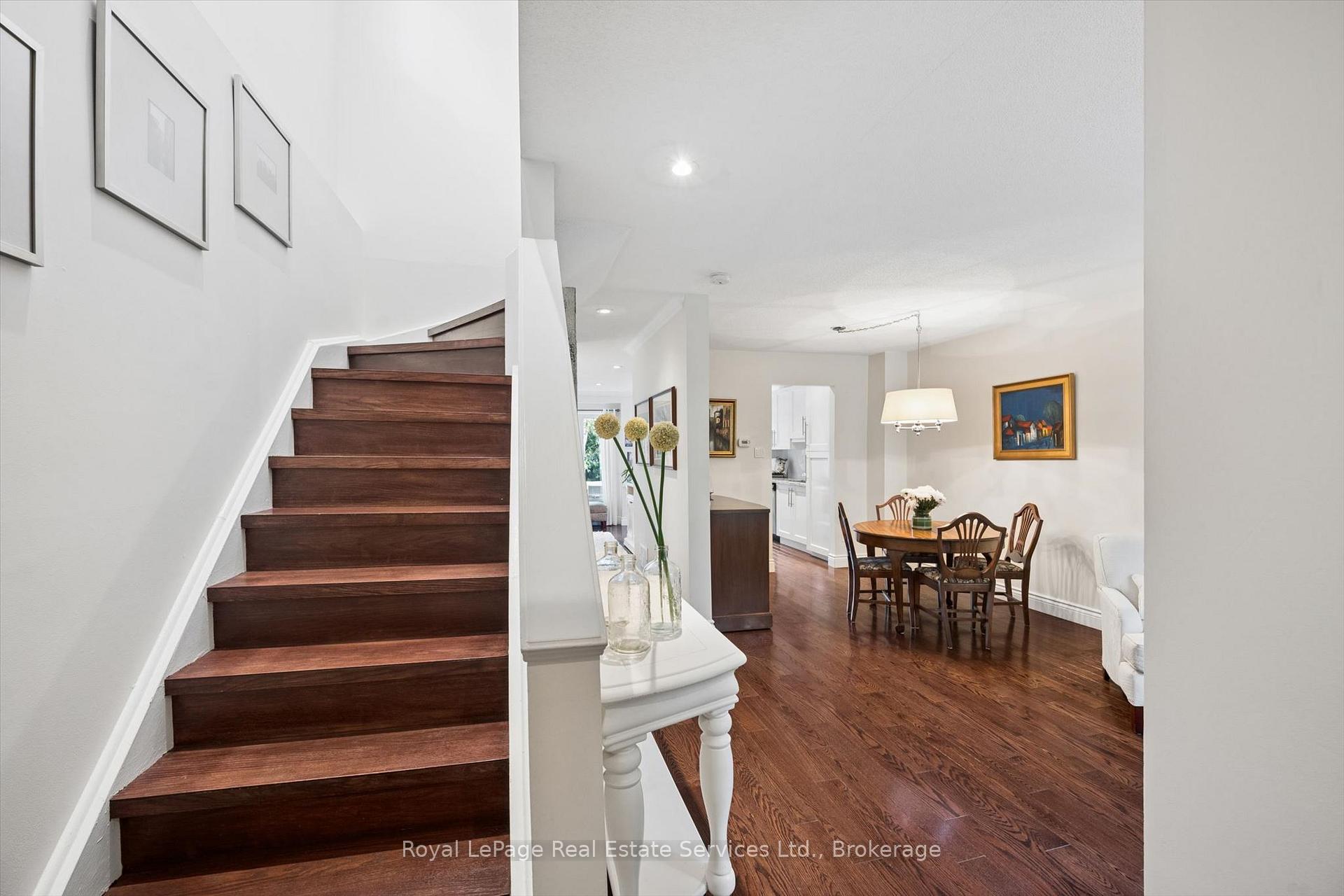 Photo 5 of 2255 MacLennan Drive, Oakville, River Oaks — HOMEH