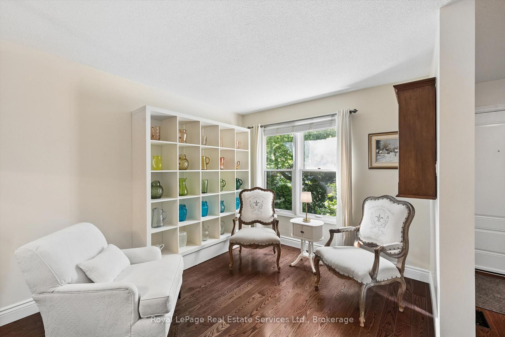 Photo 7 of 2255 MacLennan Drive, Oakville, River Oaks — HOMEH