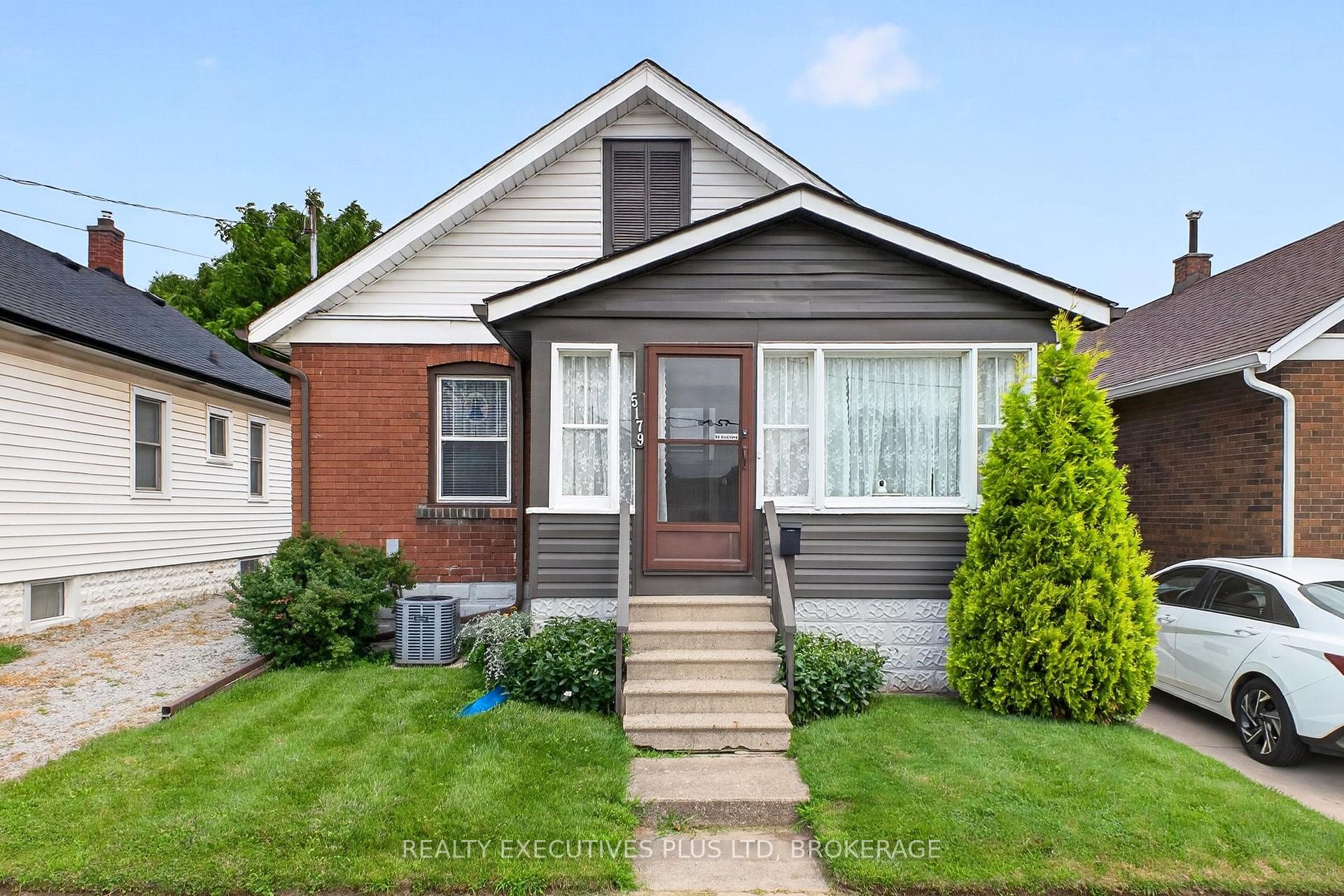 Photo of 5179 Huron Street
