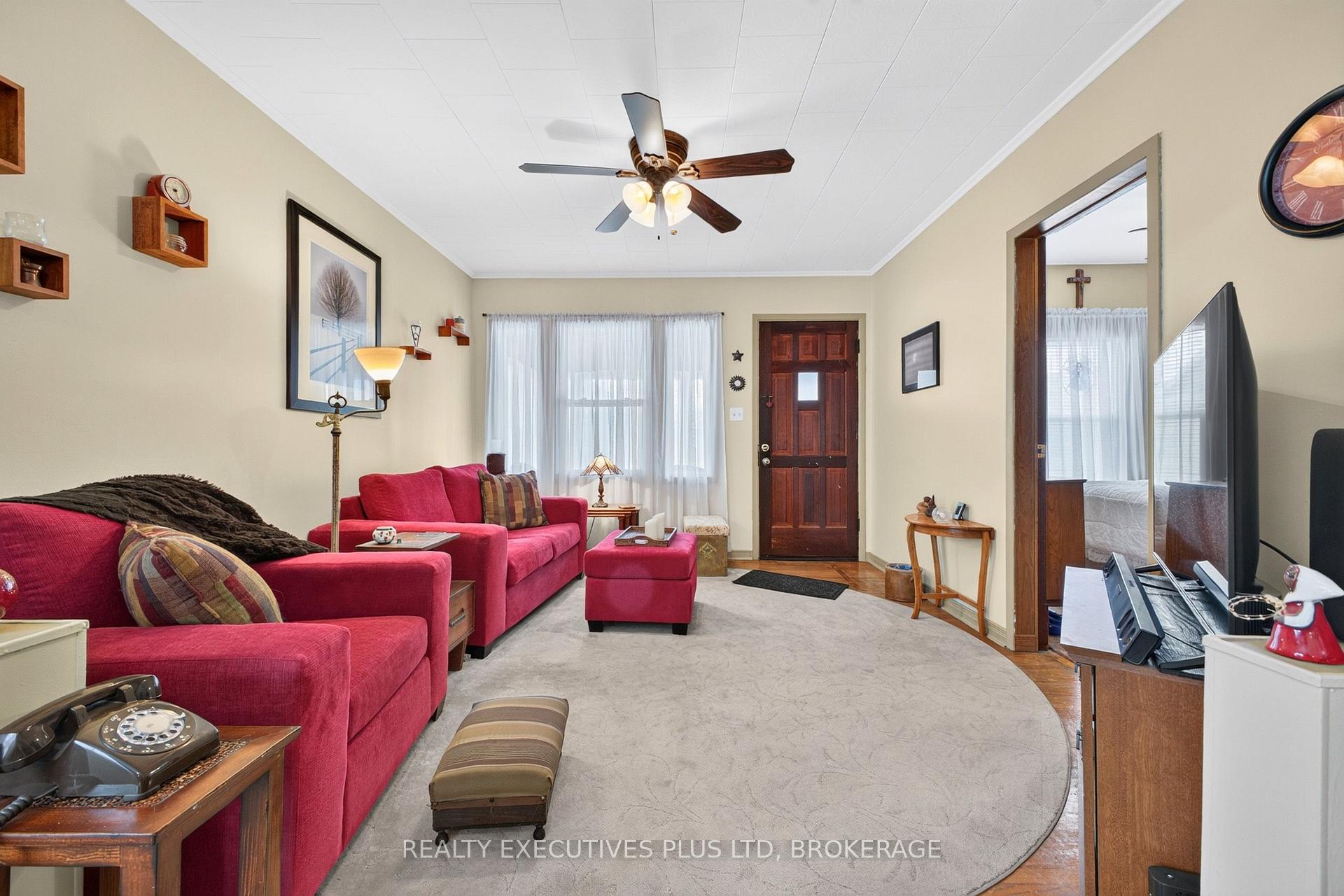 Photo 8 of 5179 Huron Street, Niagara Falls, Cherrywood — HOMEH