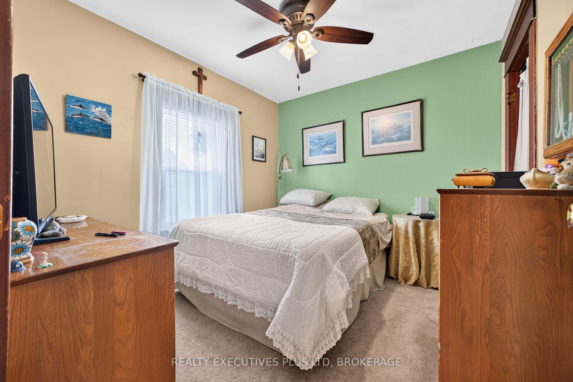 Photo 12 of 5179 Huron Street, Niagara Falls, Cherrywood — HOMEH