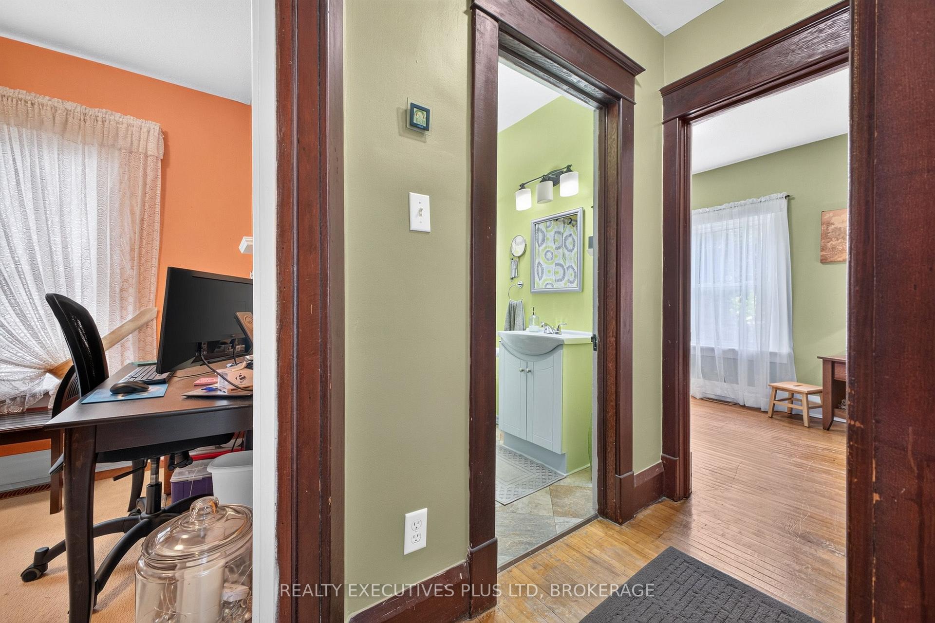Photo 14 of 5179 Huron Street, Niagara Falls, Cherrywood — HOMEH