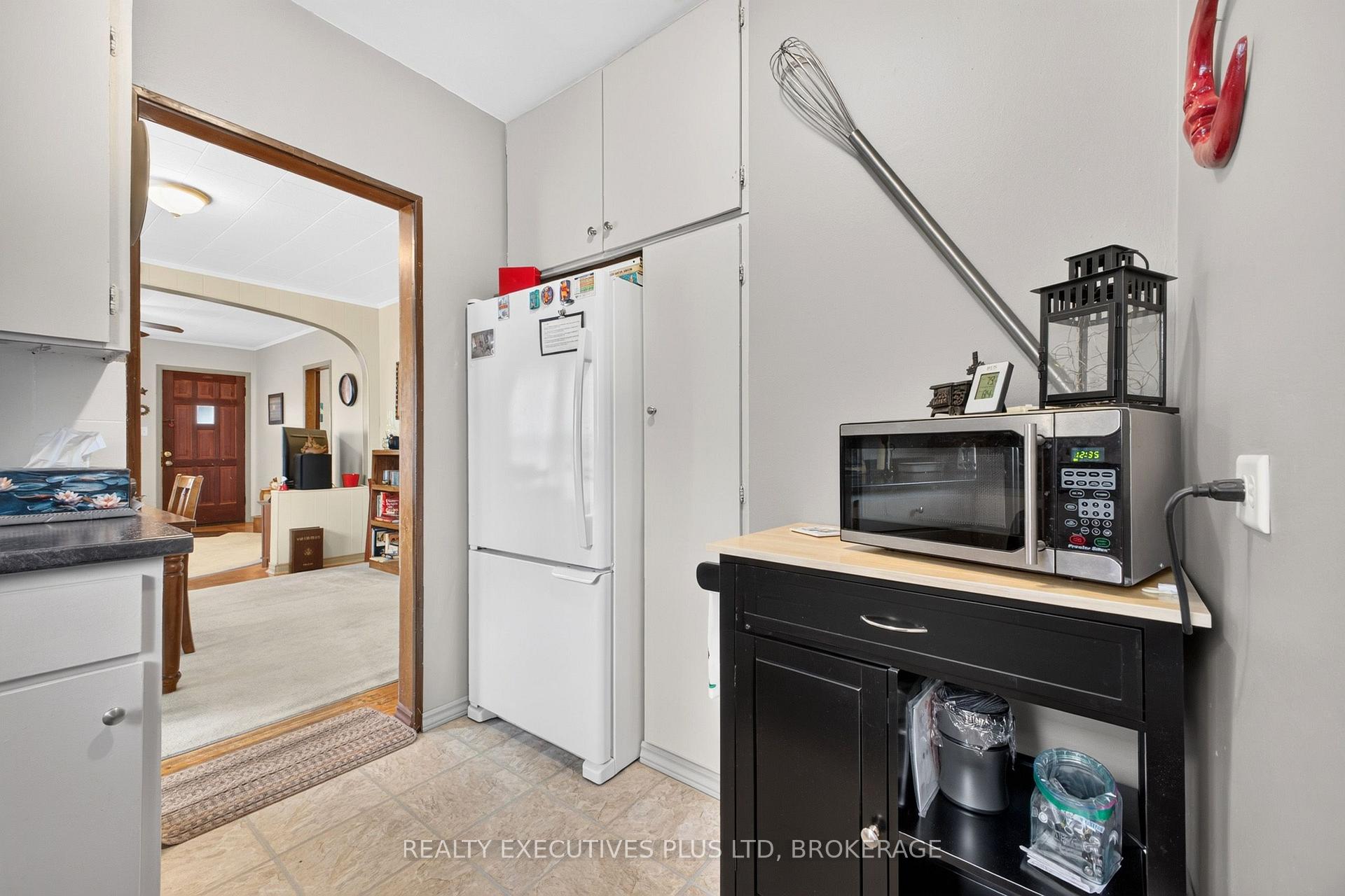 Photo 24 of 5179 Huron Street, Niagara Falls, Cherrywood — HOMEH