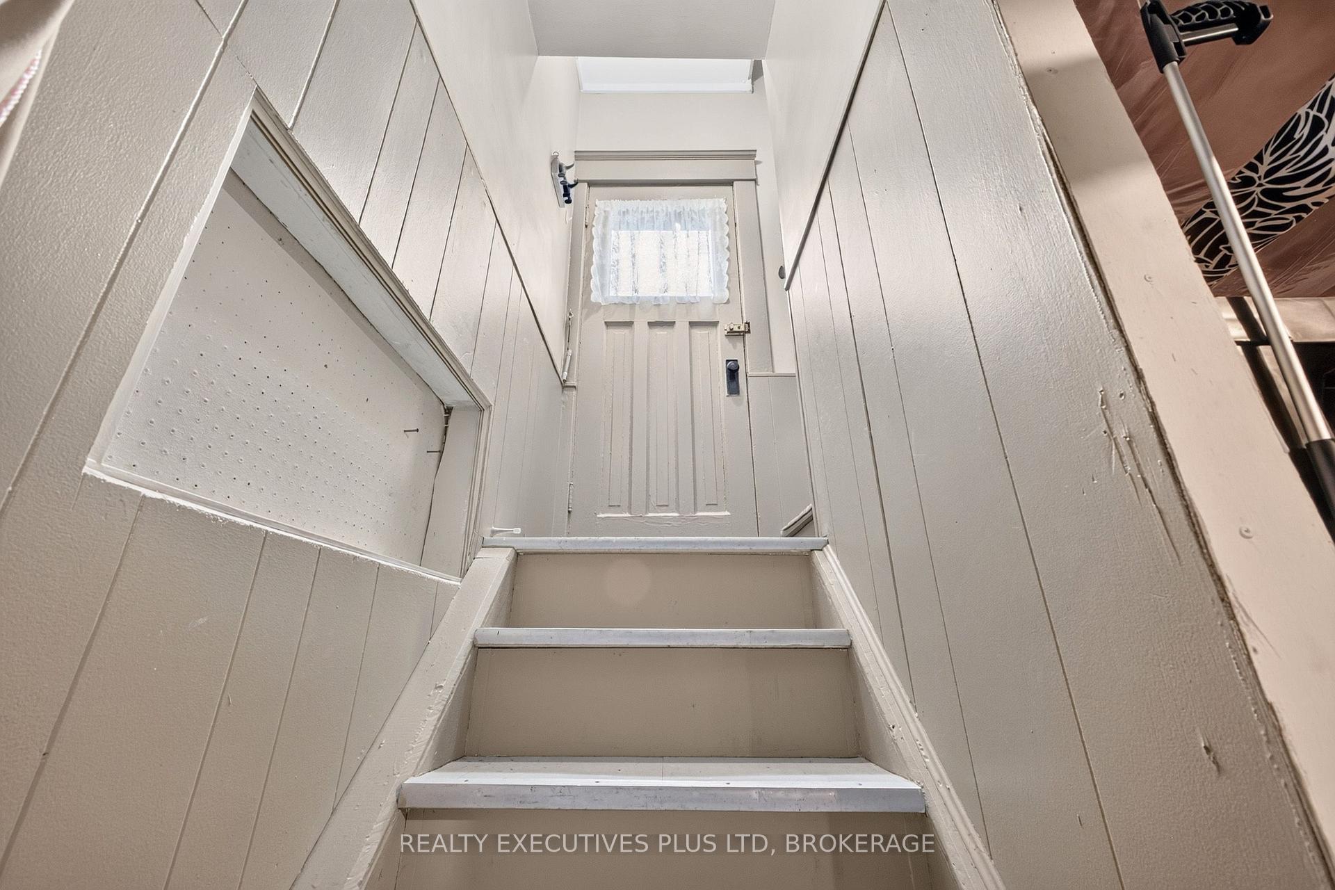 Photo 26 of 5179 Huron Street, Niagara Falls, Cherrywood — HOMEH