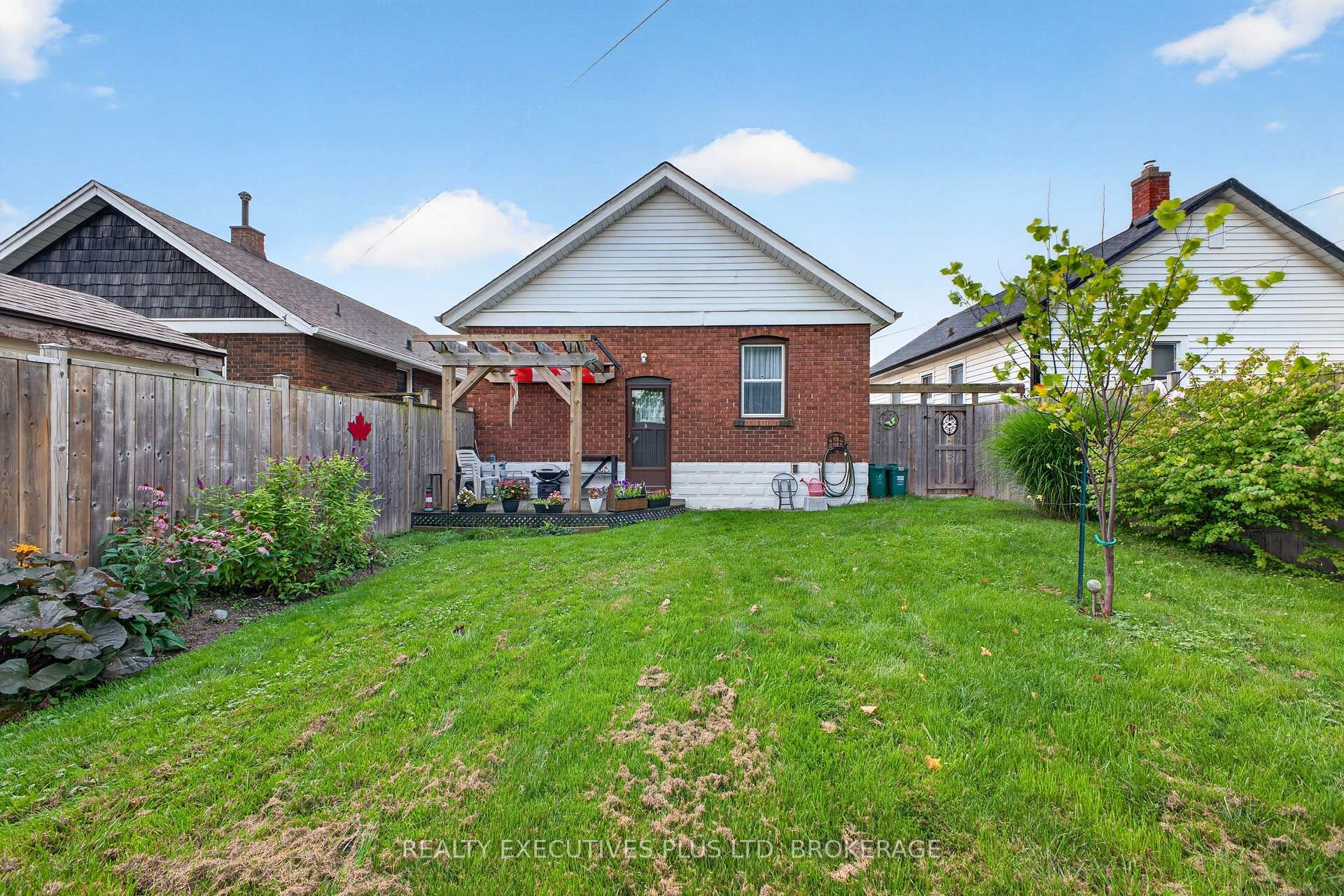 Photo 34 of 5179 Huron Street, Niagara Falls, Cherrywood — HOMEH