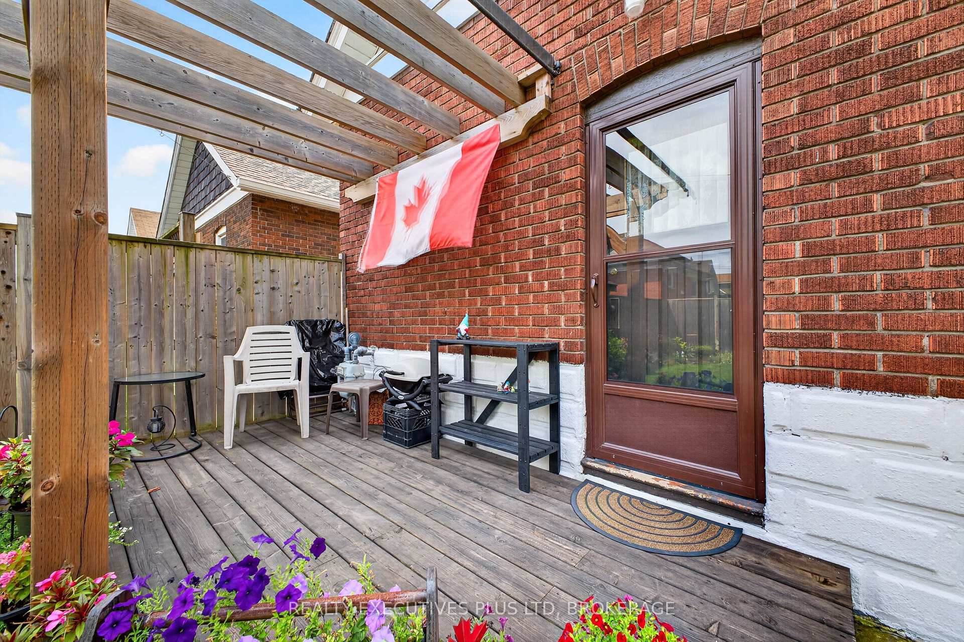 Photo 38 of 5179 Huron Street, Niagara Falls, Cherrywood — HOMEH