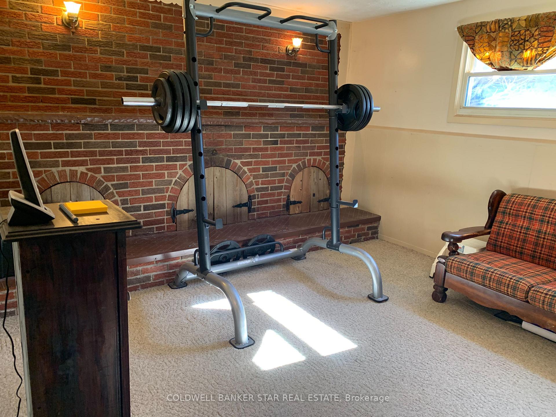 Photo 20 of 9 Lakeview Circle, St. Thomas — HOMEH