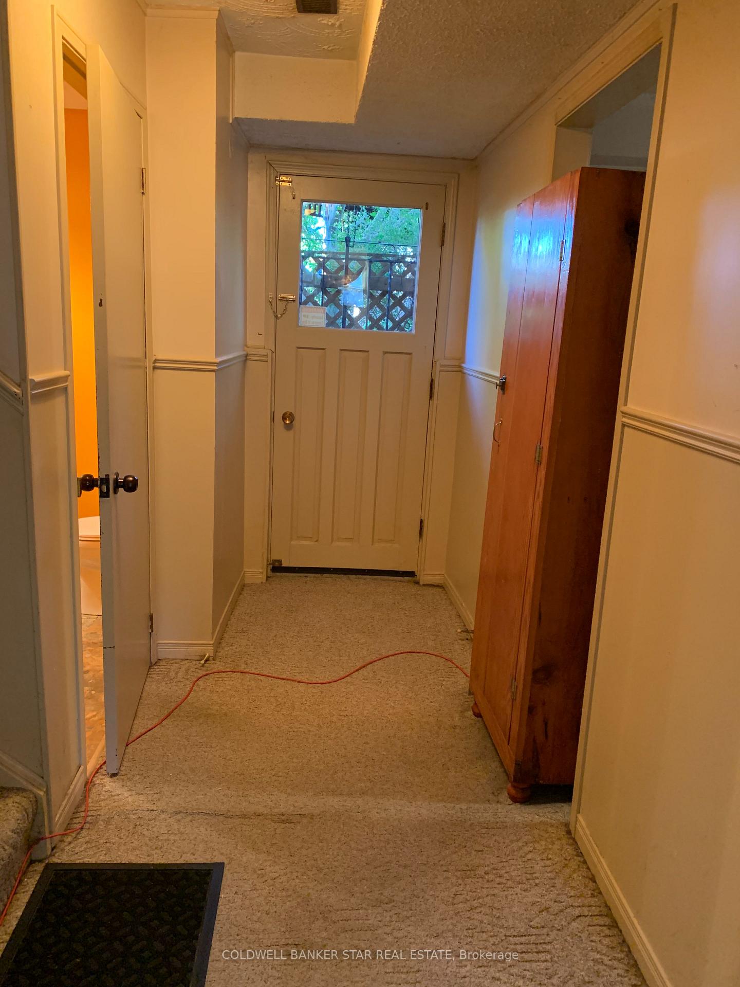 Photo 23 of 9 Lakeview Circle, St. Thomas — HOMEH