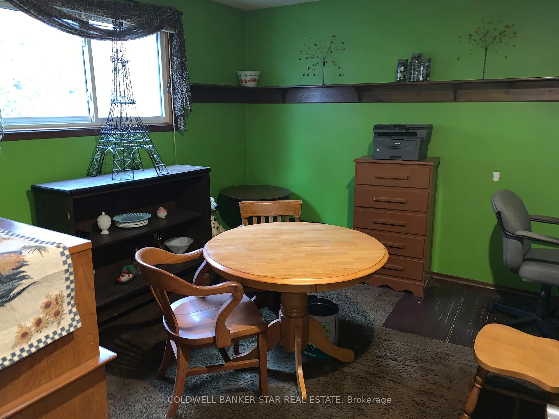 Photo 16 of 9 Lakeview Circle, St. Thomas — HOMEH