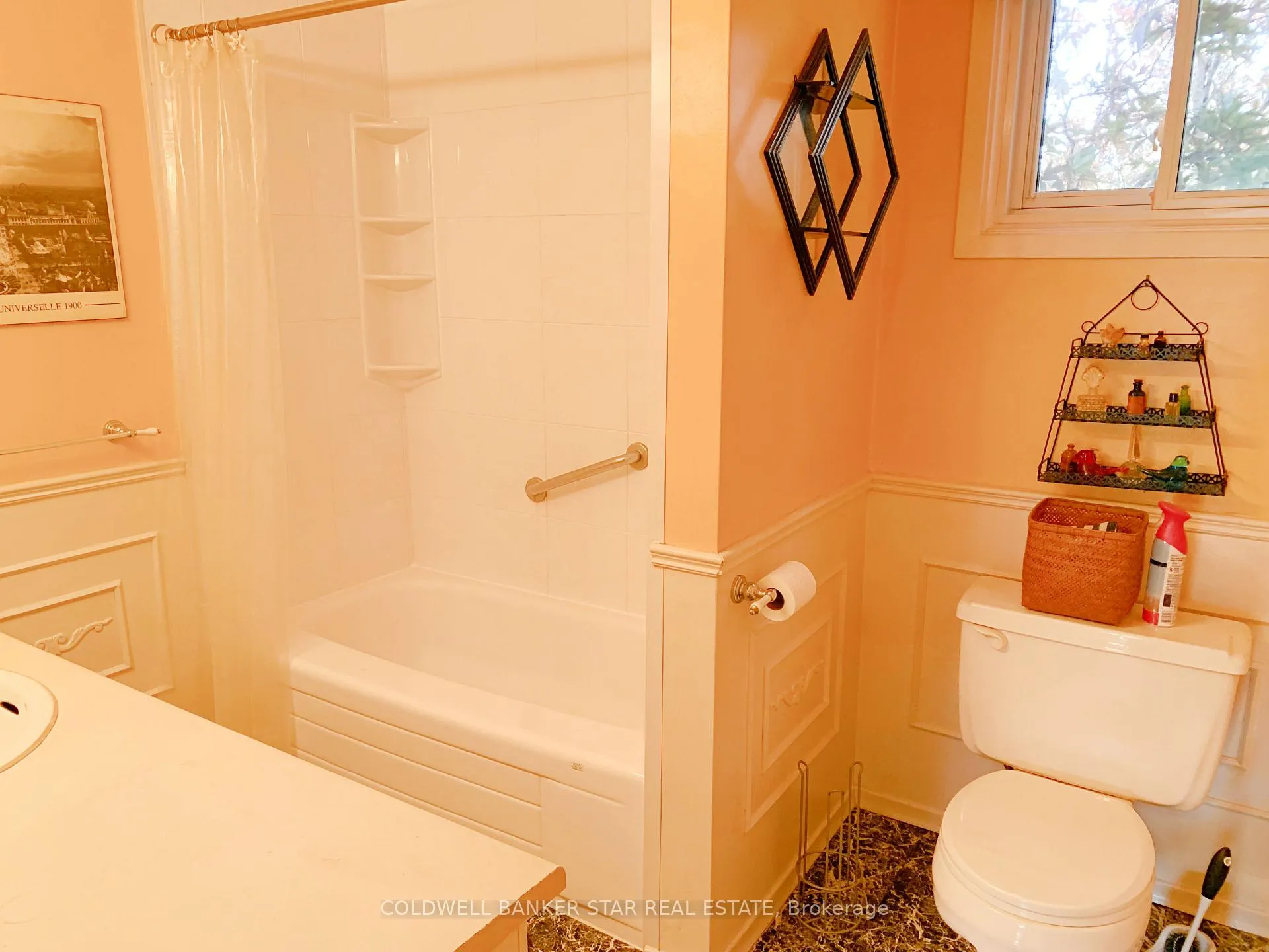 Photo 18 of 9 Lakeview Circle, St. Thomas — HOMEH