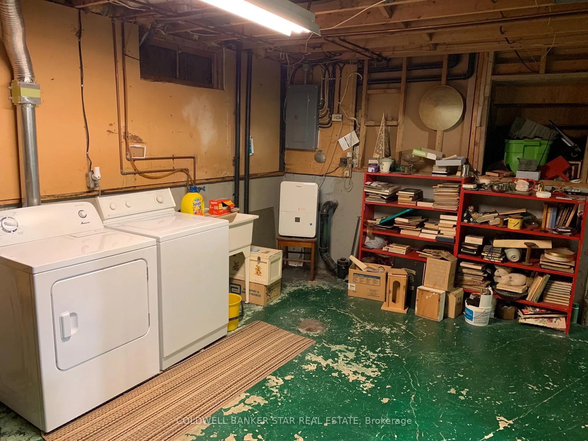 Photo 31 of 9 Lakeview Circle, St. Thomas — HOMEH