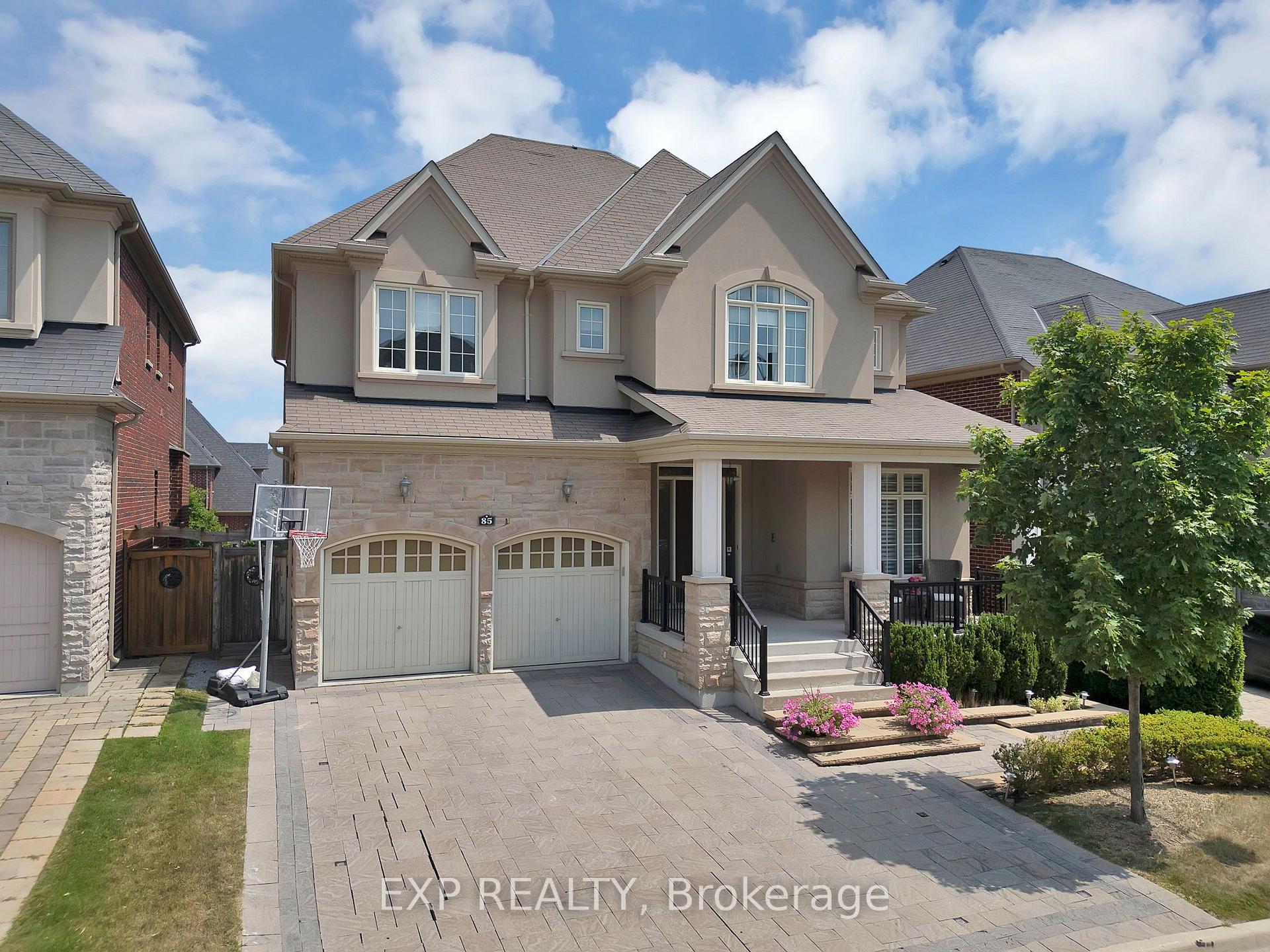 Photo 2 of 85 Royal West Road, Markham, Angus Glen — HOMEH