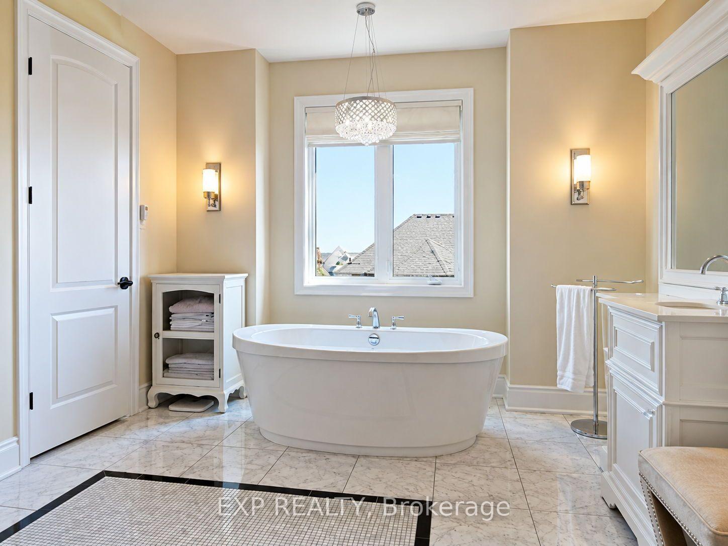 Photo 23 of 85 Royal West Road, Markham, Angus Glen — HOMEH