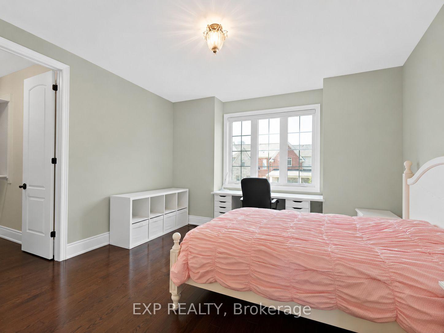 Photo 24 of 85 Royal West Road, Markham, Angus Glen — HOMEH