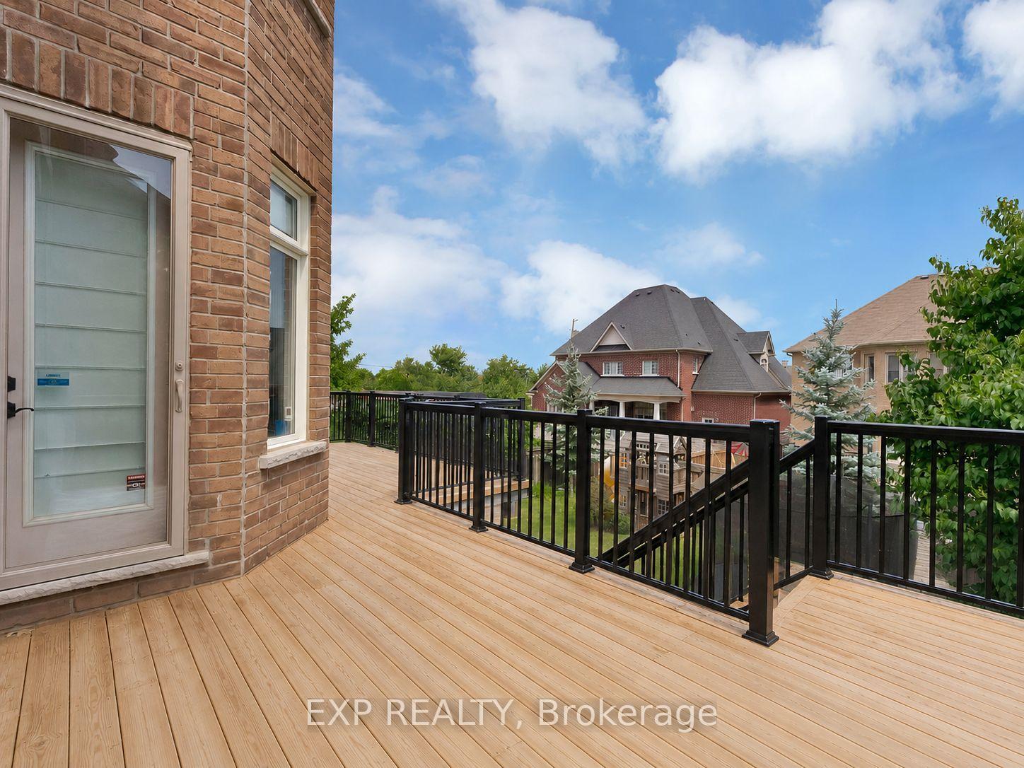 Photo 32 of 85 Royal West Road, Markham, Angus Glen — HOMEH