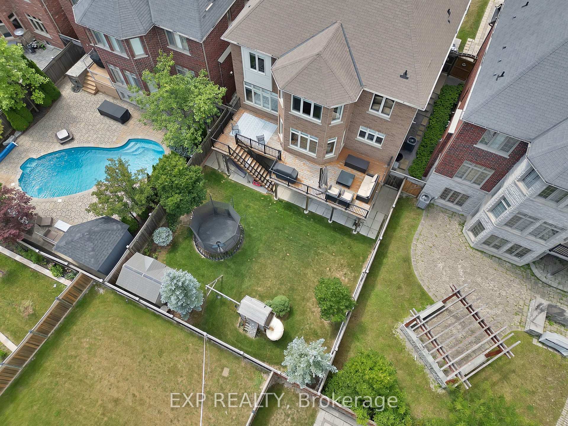 Photo 42 of 85 Royal West Road, Markham, Angus Glen — HOMEH