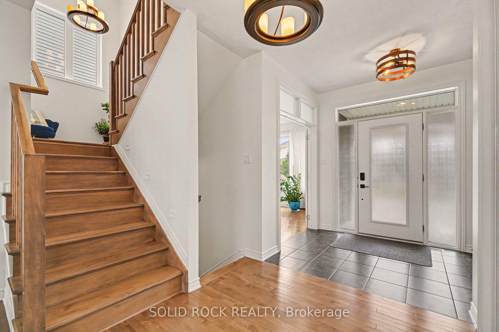 Photo 2 of 1011 Carden Lane, Ottawa, Chapel Hill South - Orleans Village — HOMEH