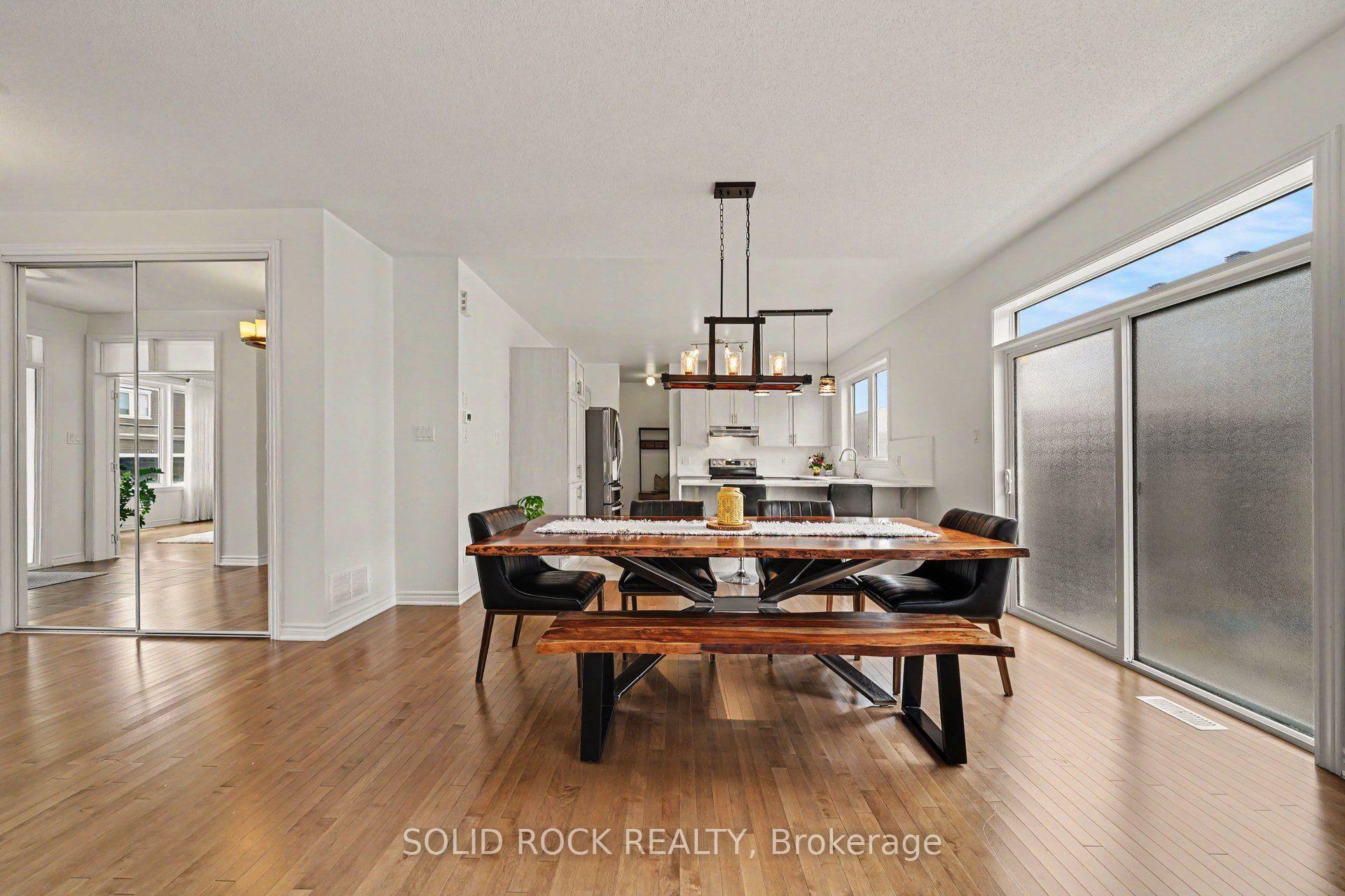 Photo 11 of 1011 Carden Lane, Ottawa, Chapel Hill South - Orleans Village — HOMEH