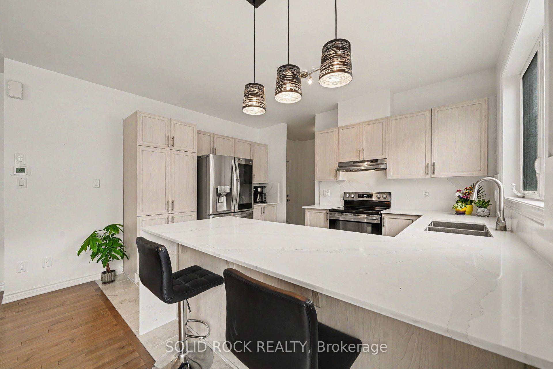 Photo 17 of 1011 Carden Lane, Ottawa, Chapel Hill South - Orleans Village — HOMEH