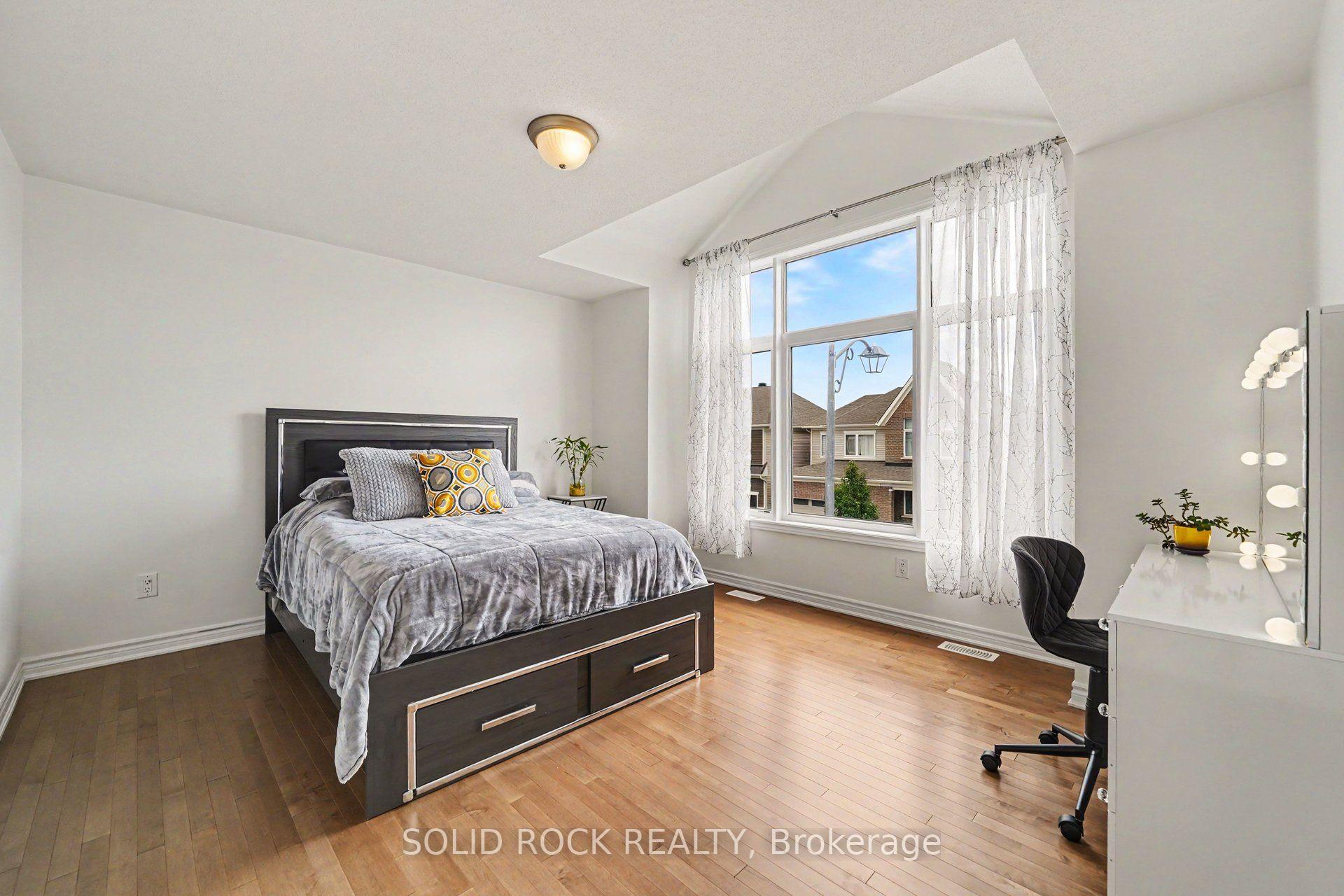 Photo 25 of 1011 Carden Lane, Ottawa, Chapel Hill South - Orleans Village — HOMEH