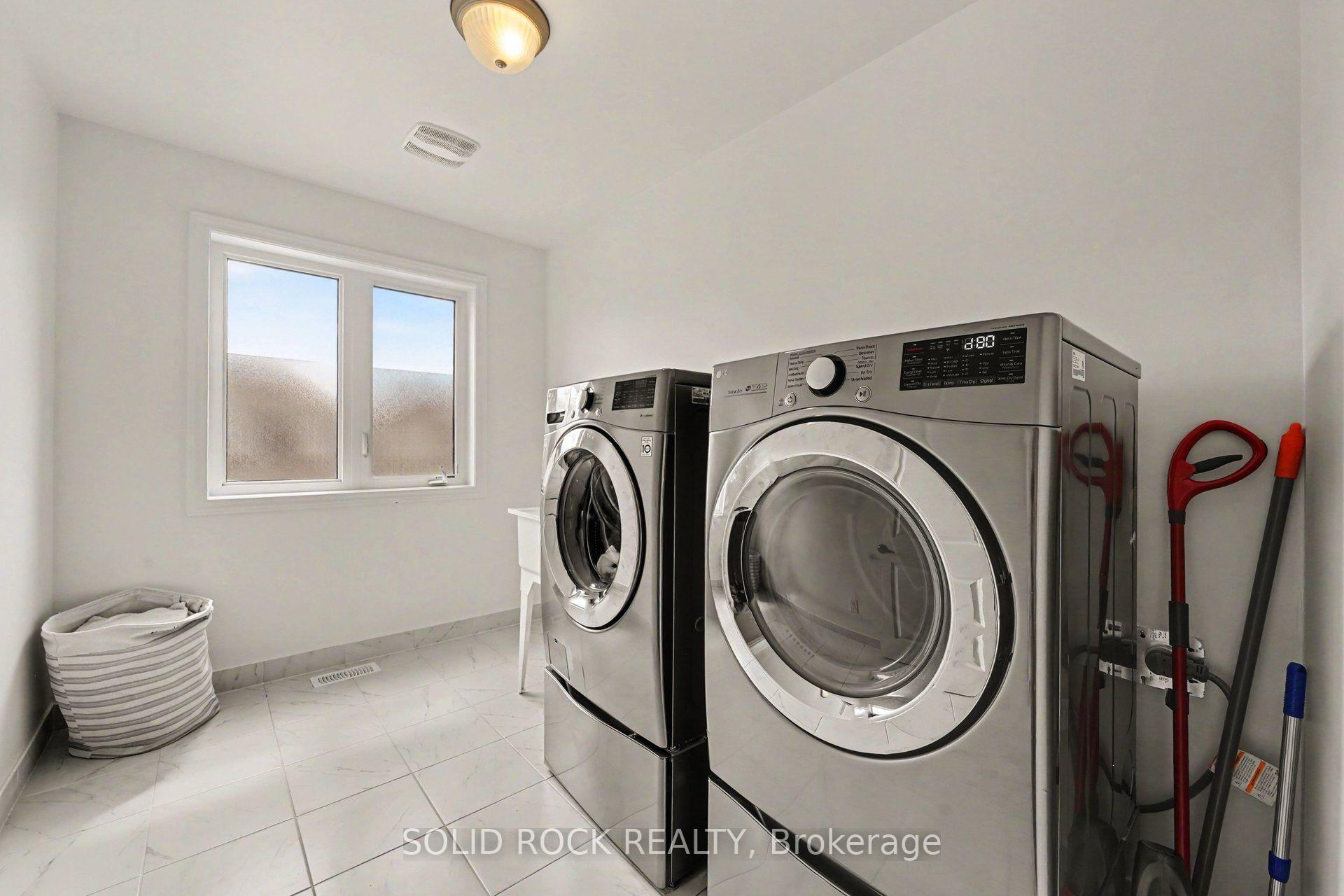 Photo 33 of 1011 Carden Lane, Ottawa, Chapel Hill South - Orleans Village — HOMEH