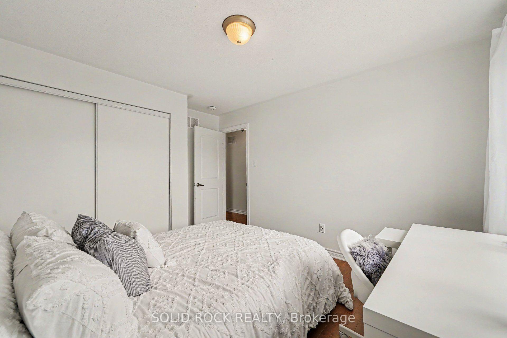 Photo 35 of 1011 Carden Lane, Ottawa, Chapel Hill South - Orleans Village — HOMEH