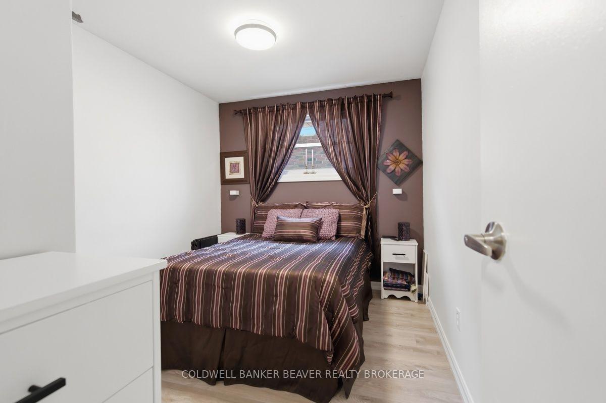 Photo 12 of 172 Fairview Avenue, St. Thomas — HOMEH
