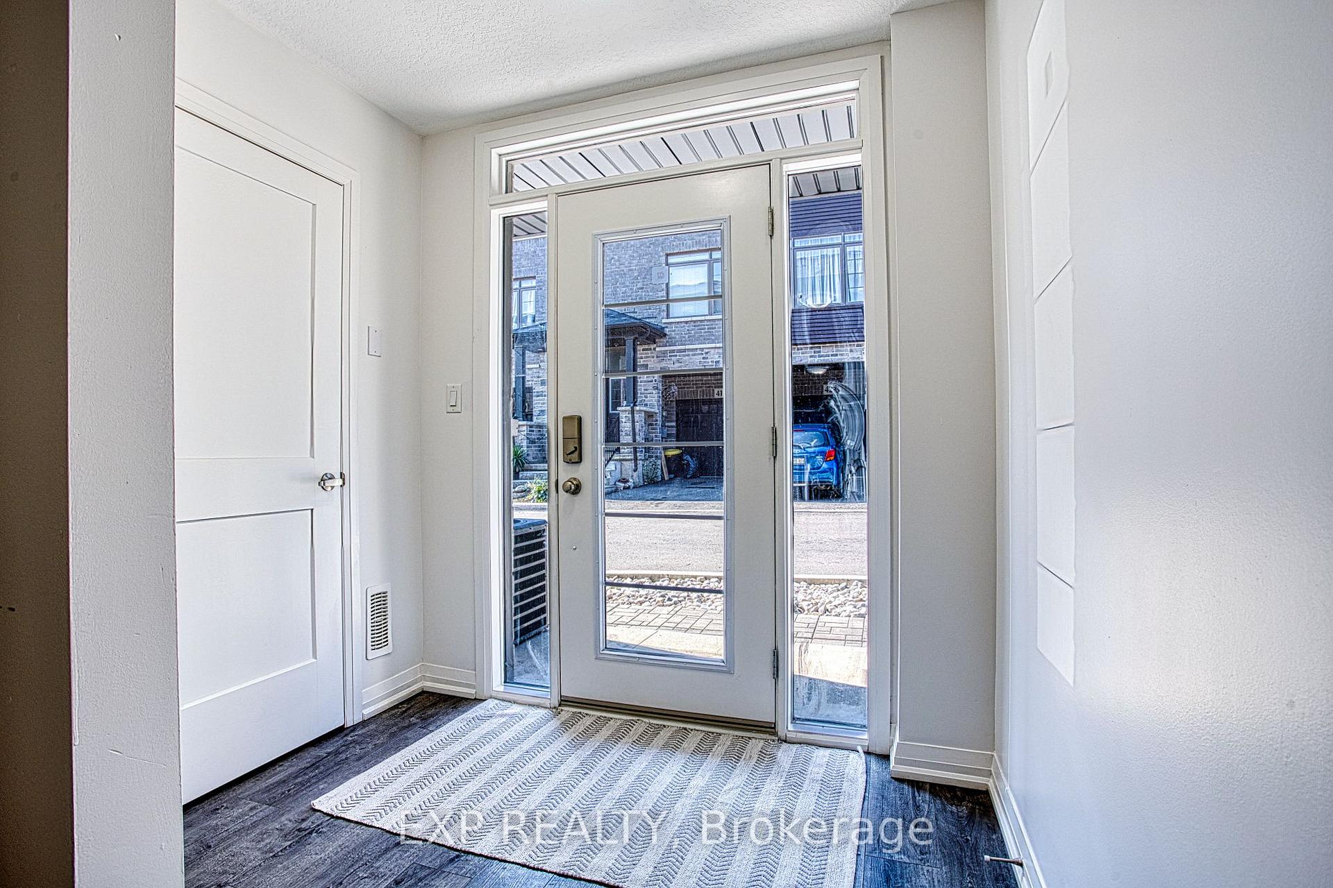 Photo 2 of Unit 25, 5000 Connor Drive, Lincoln, Beamsville — HOMEH