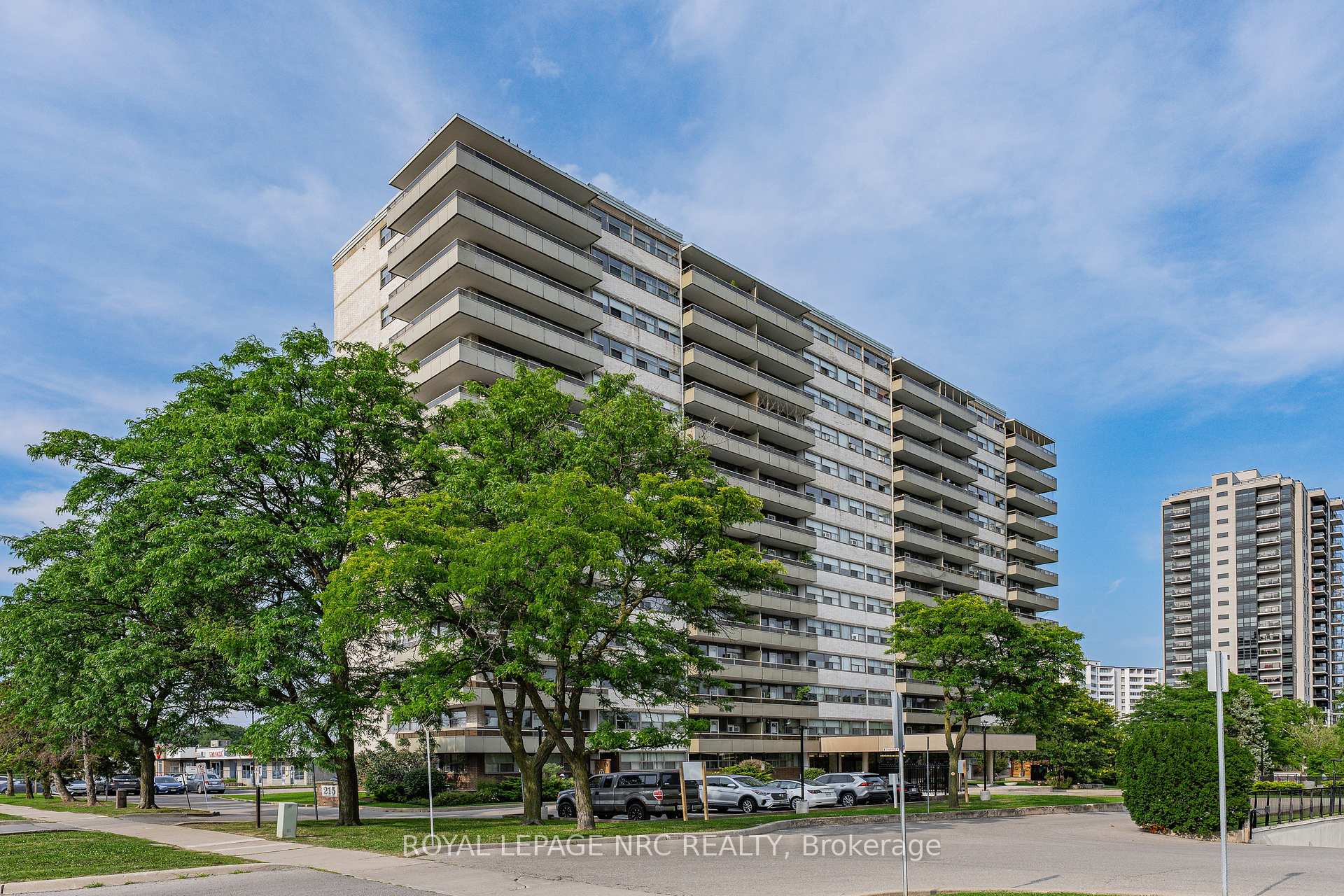 Photo 2 of Unit 1510, 215 Glenridge Avenue, St. Catharines, Glendale/Glenridge — HOMEH