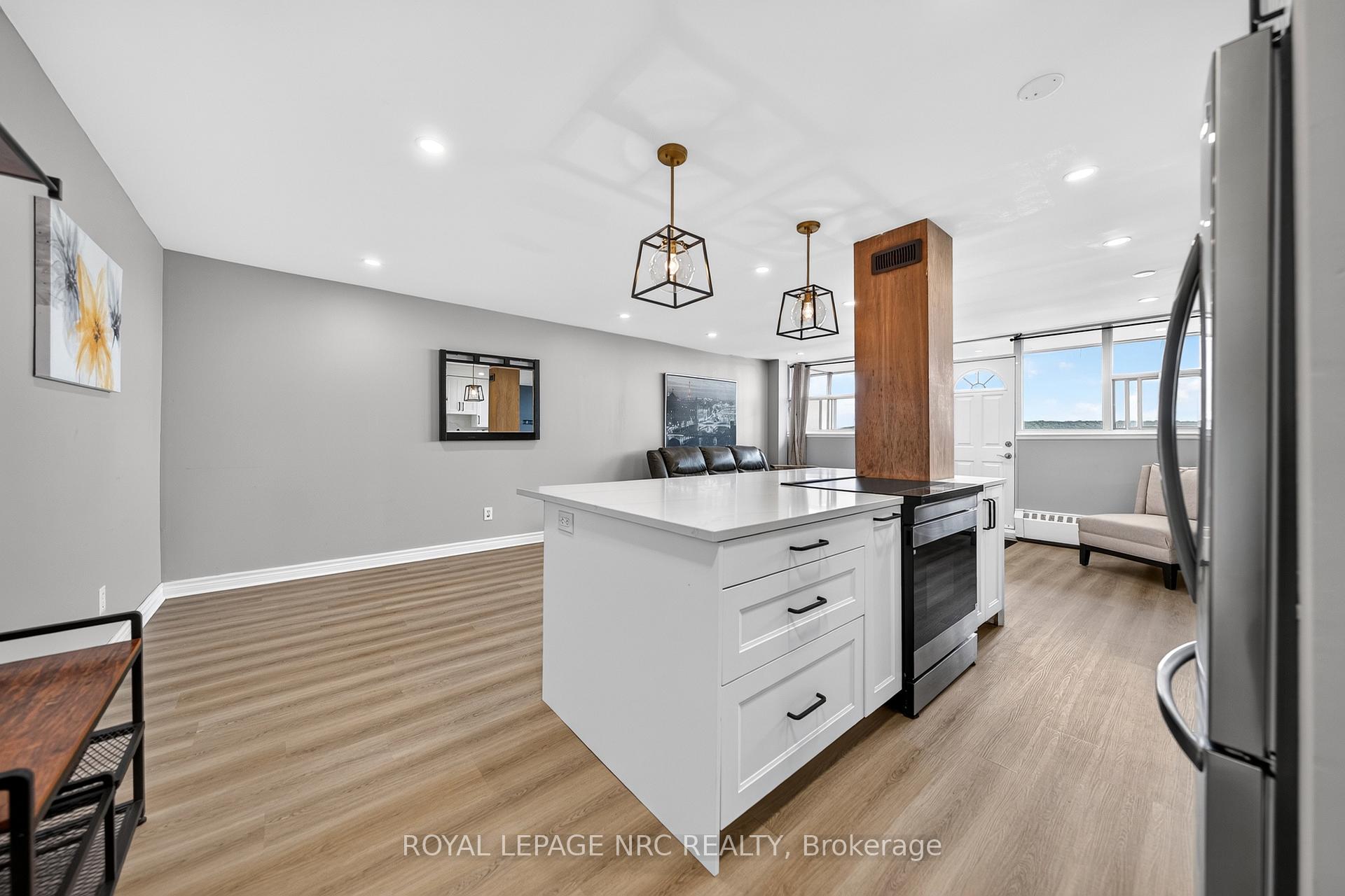 Photo 4 of Unit 1510, 215 Glenridge Avenue, St. Catharines, Glendale/Glenridge — HOMEH