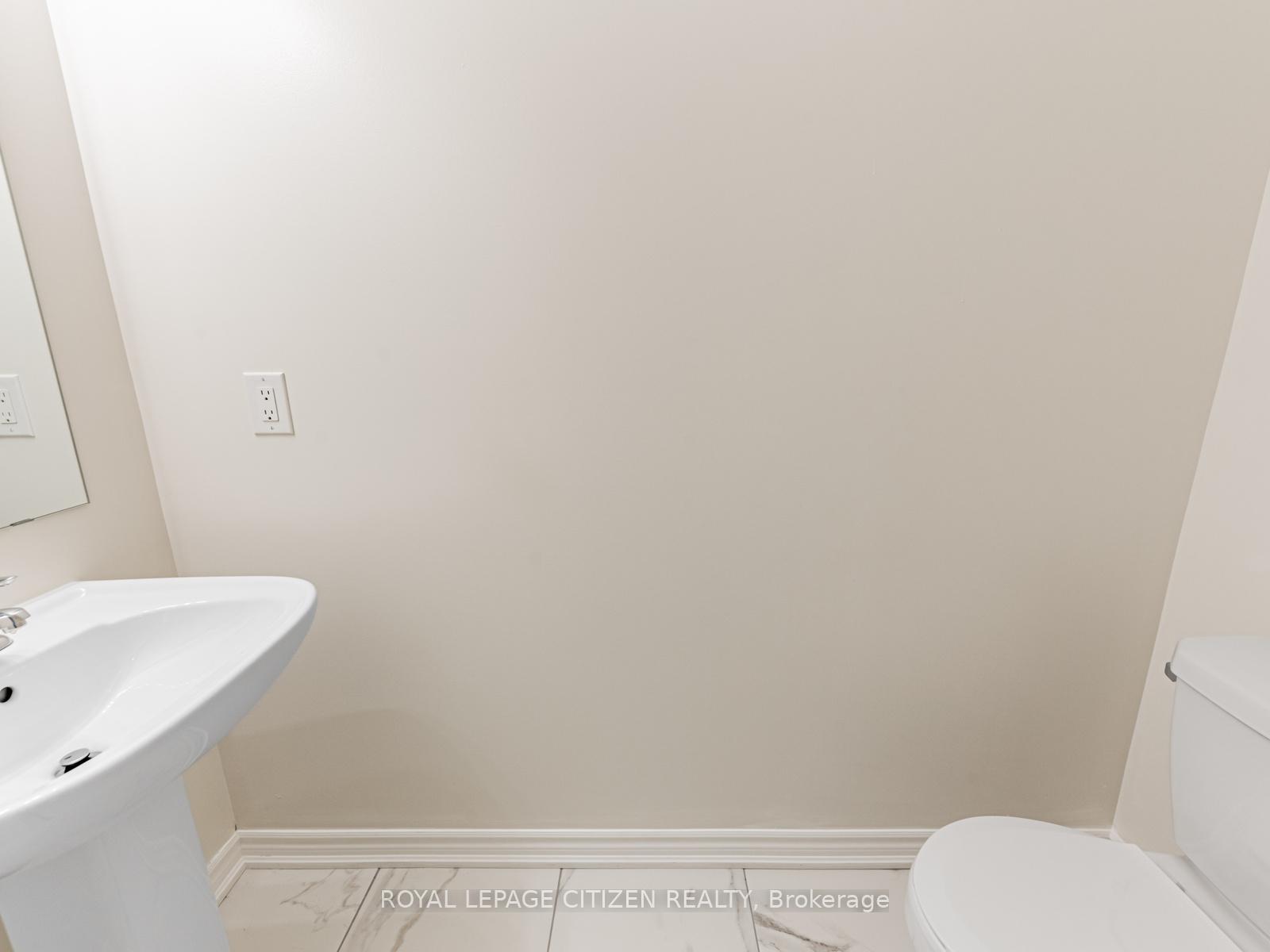 Photo 17 of 63 Fenn Crescent, New Tecumseth, Alliston — HOMEH