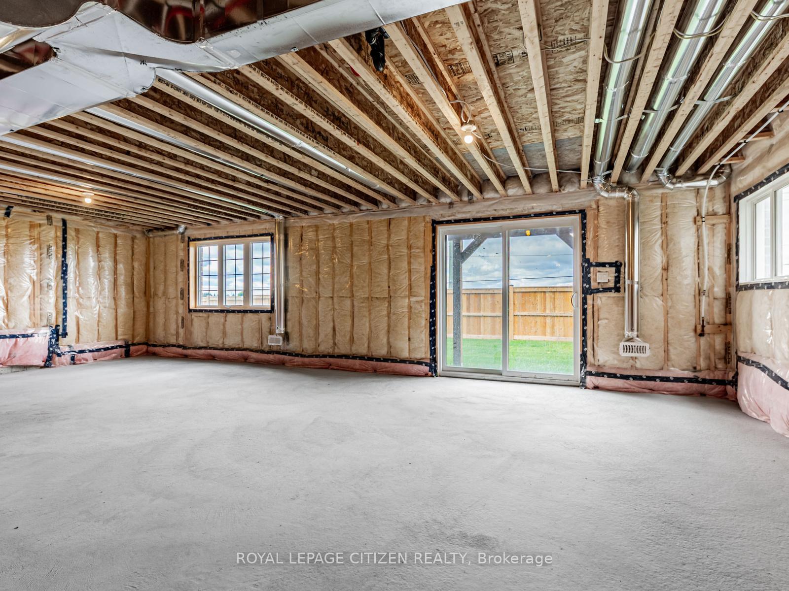 Photo 37 of 63 Fenn Crescent, New Tecumseth, Alliston — HOMEH