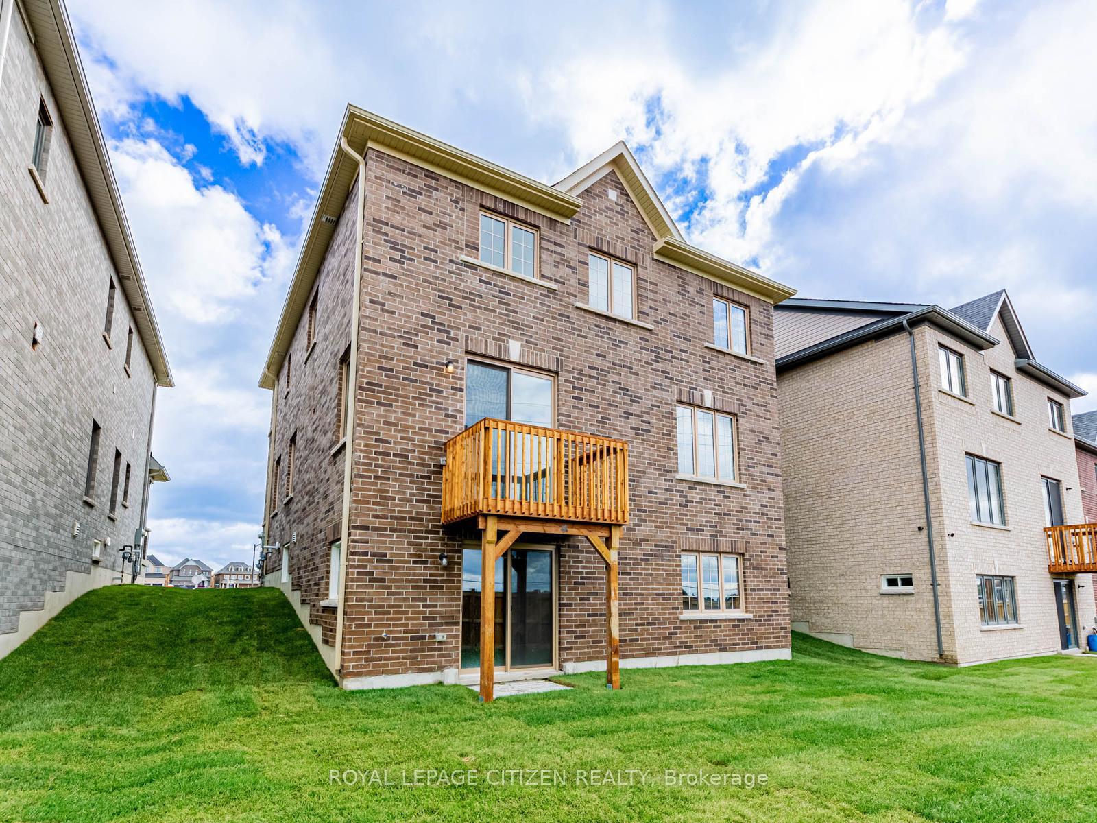 Photo 40 of 63 Fenn Crescent, New Tecumseth, Alliston — HOMEH
