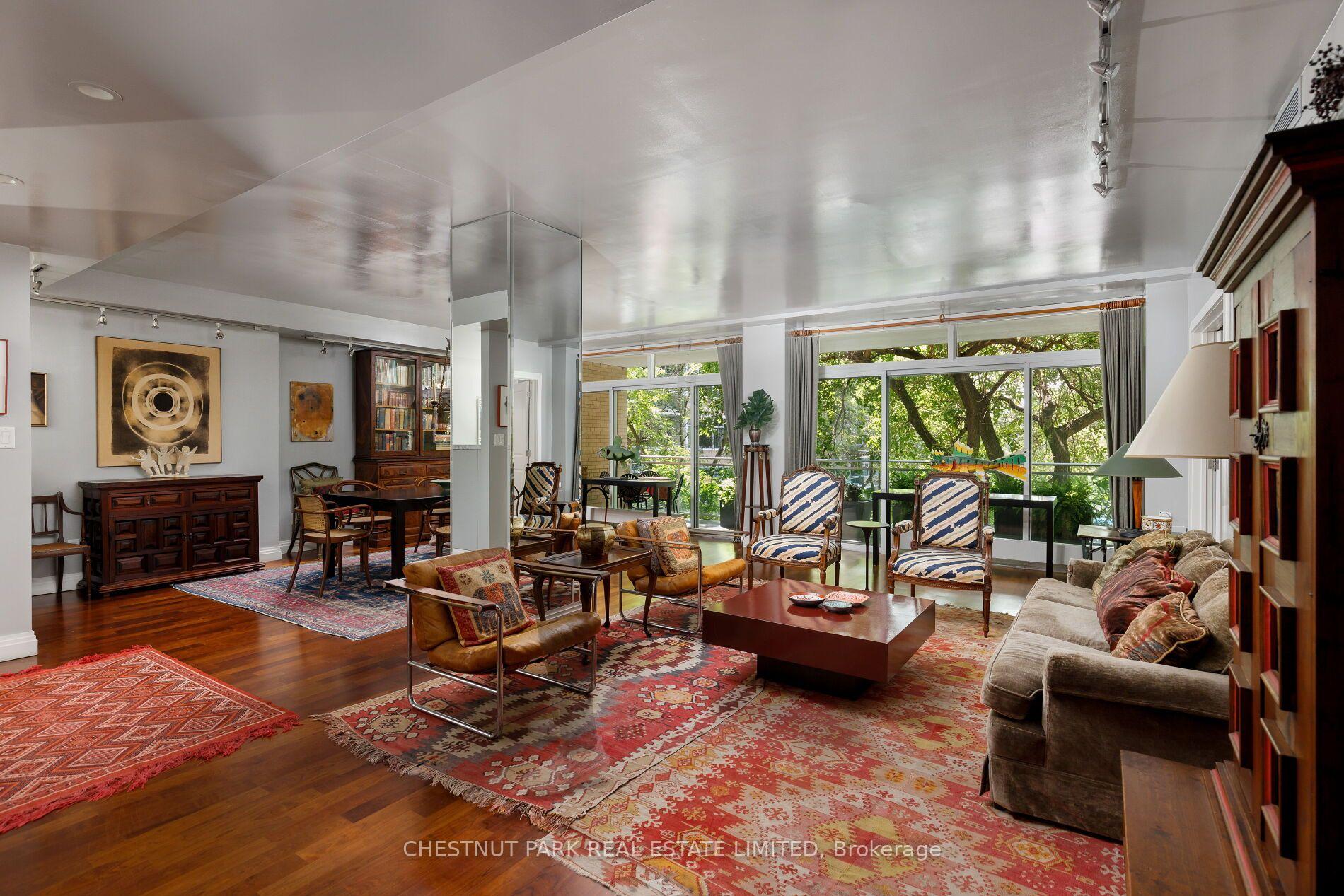 Photo 1 of Unit 322, 1 Benvenuto Place, Toronto, Casa Loma — HOMEH
