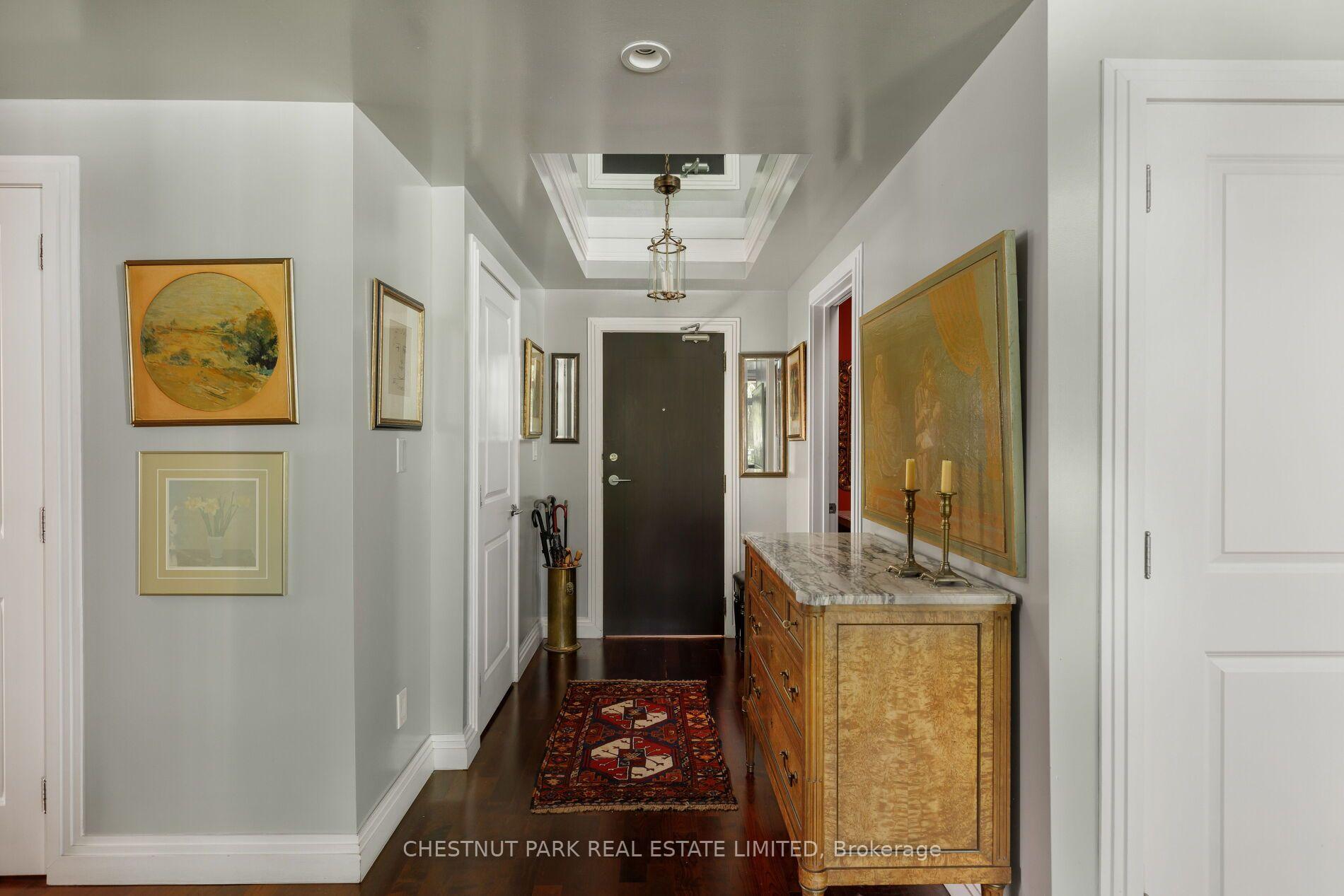 Photo 5 of Unit 322, 1 Benvenuto Place, Toronto, Casa Loma — HOMEH