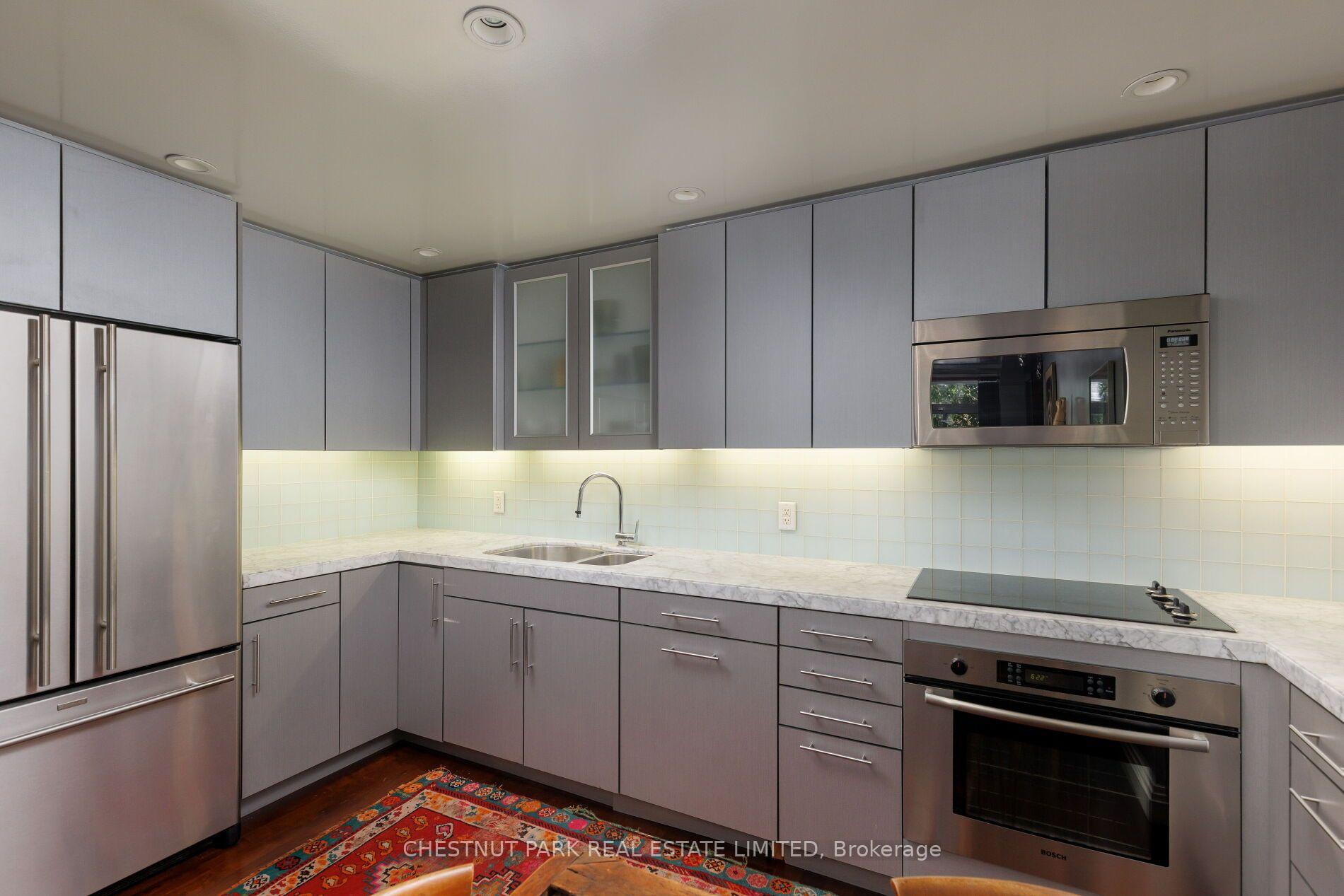Photo 25 of Unit 322, 1 Benvenuto Place, Toronto, Casa Loma — HOMEH