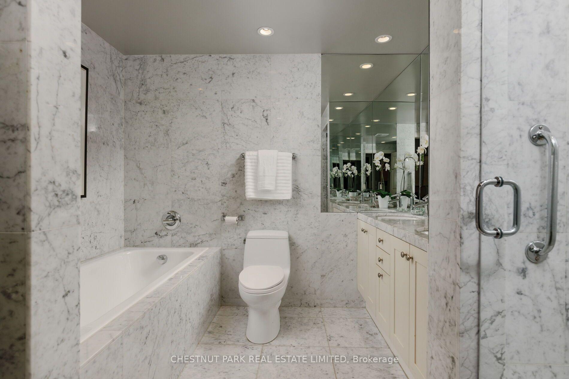Photo 44 of Unit 322, 1 Benvenuto Place, Toronto, Casa Loma — HOMEH