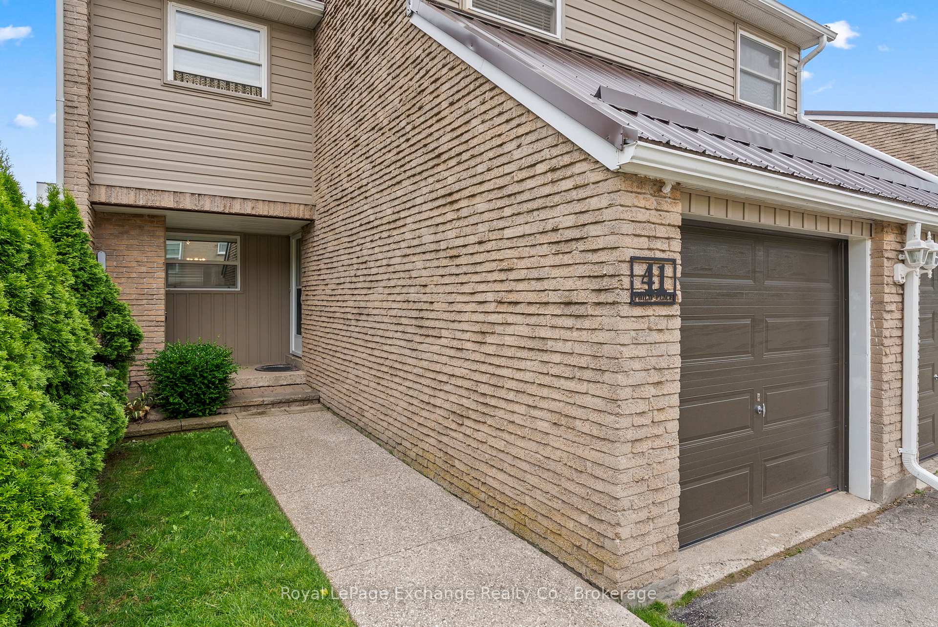Photo 3 of Unit 41, 41 Philip Place, Kincardine — HOMEH