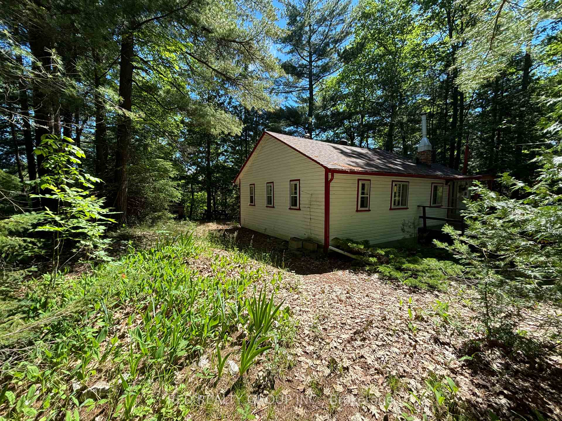 Photo 2 of 195 Sunnidale Road S, Wasaga Beach — HOMEH