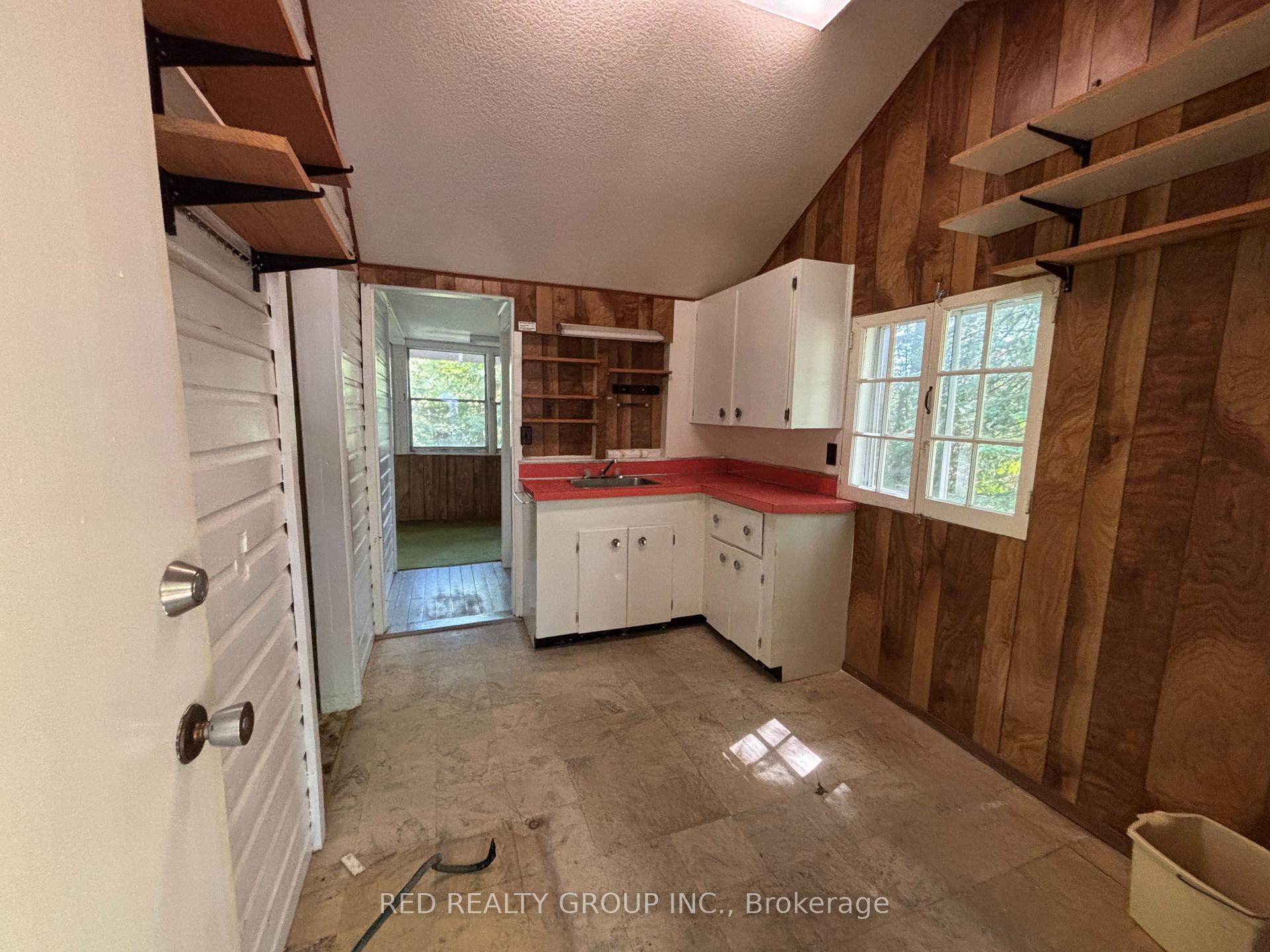 Photo 5 of 195 Sunnidale Road S, Wasaga Beach — HOMEH