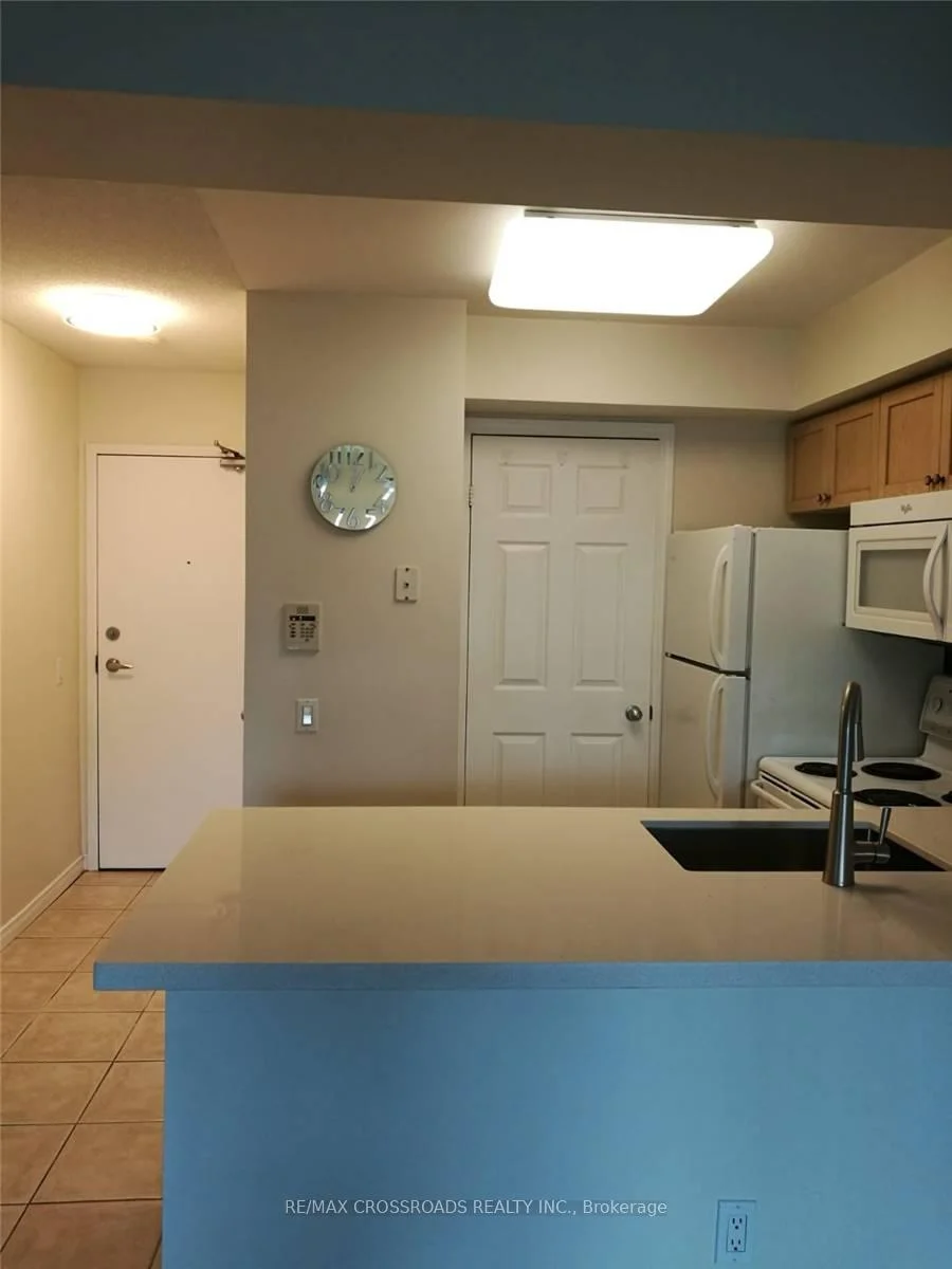 Photo 5 of Unit 1001, 30 Harrison Garden Boulevard, North York, Willowdale East — HOMEH