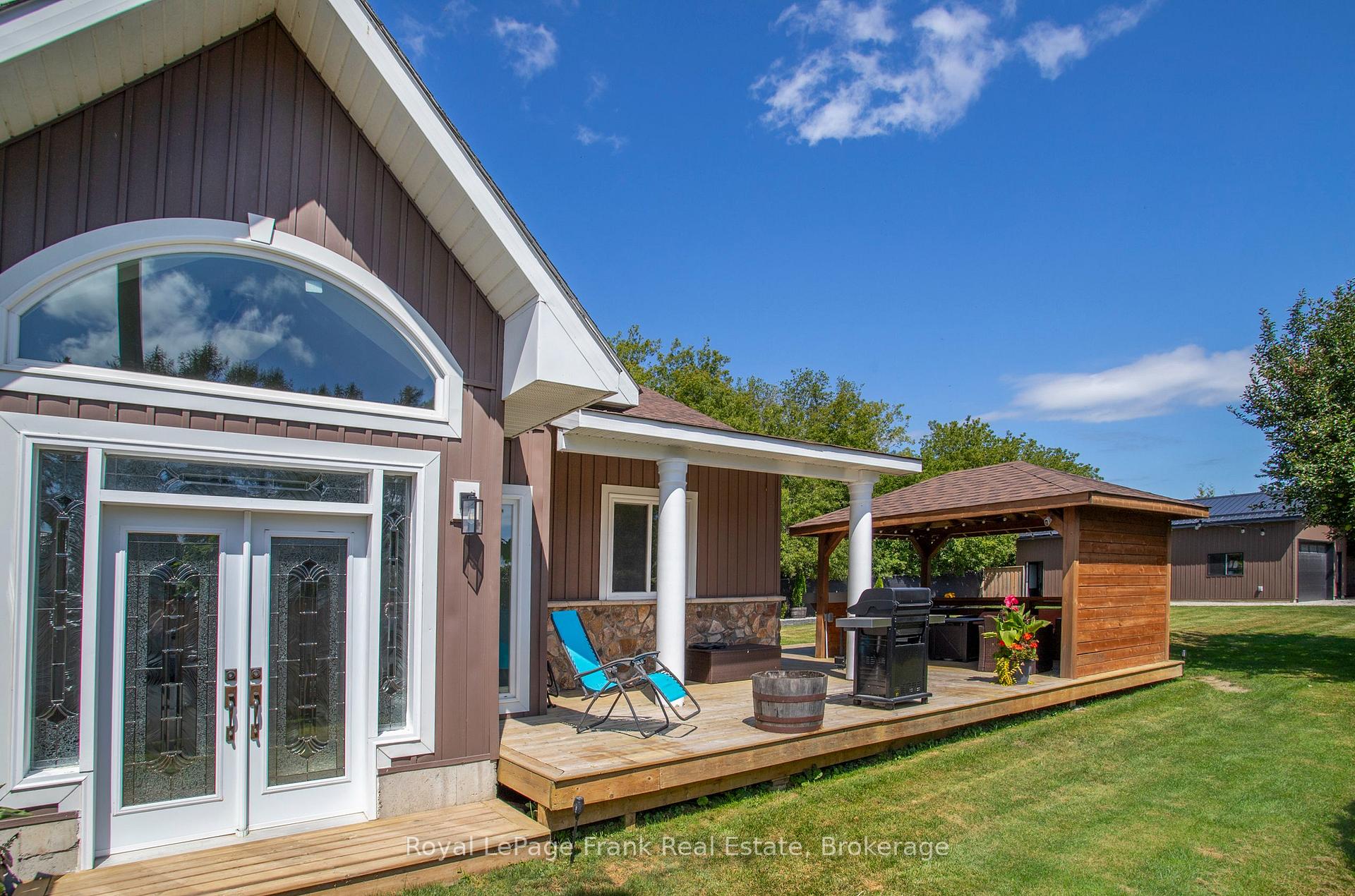 Photo 13 of 86 East Beach Road, Clarington, Bowmanville — HOMEH