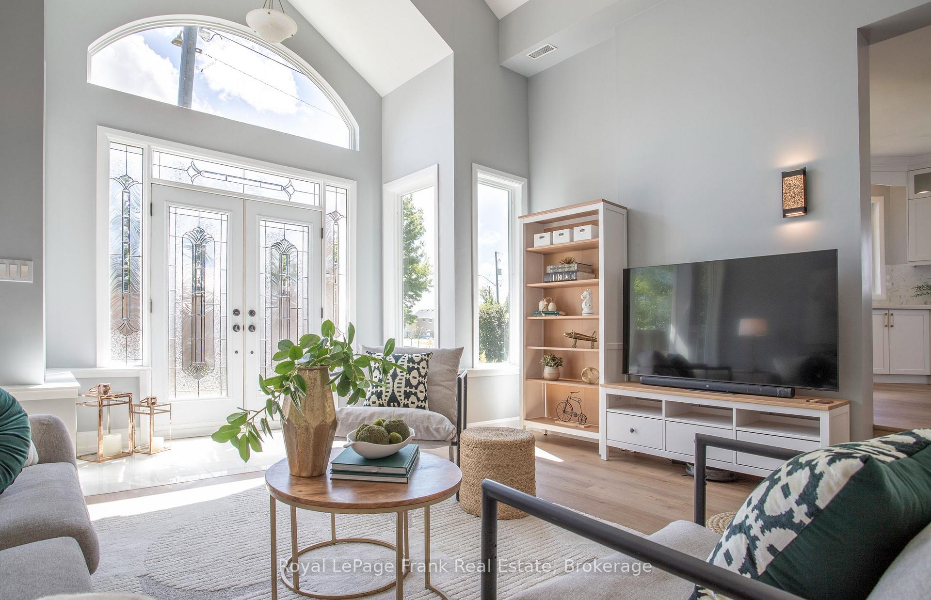 Photo 23 of 86 East Beach Road, Clarington, Bowmanville — HOMEH